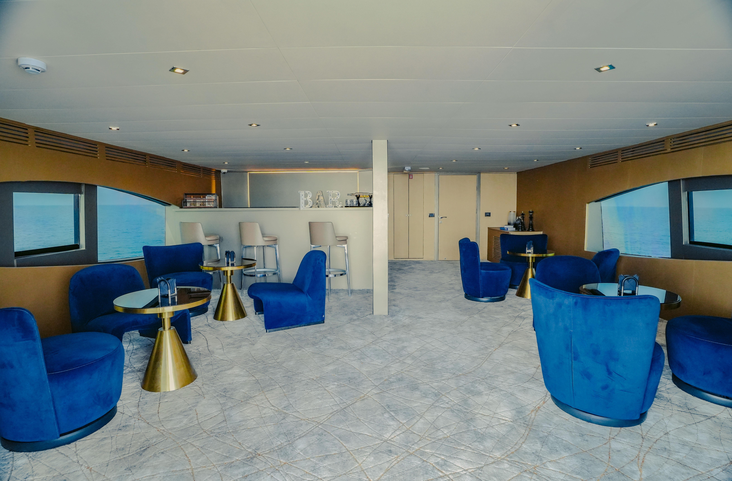 Luxury Motor Yacht S — photo 7
