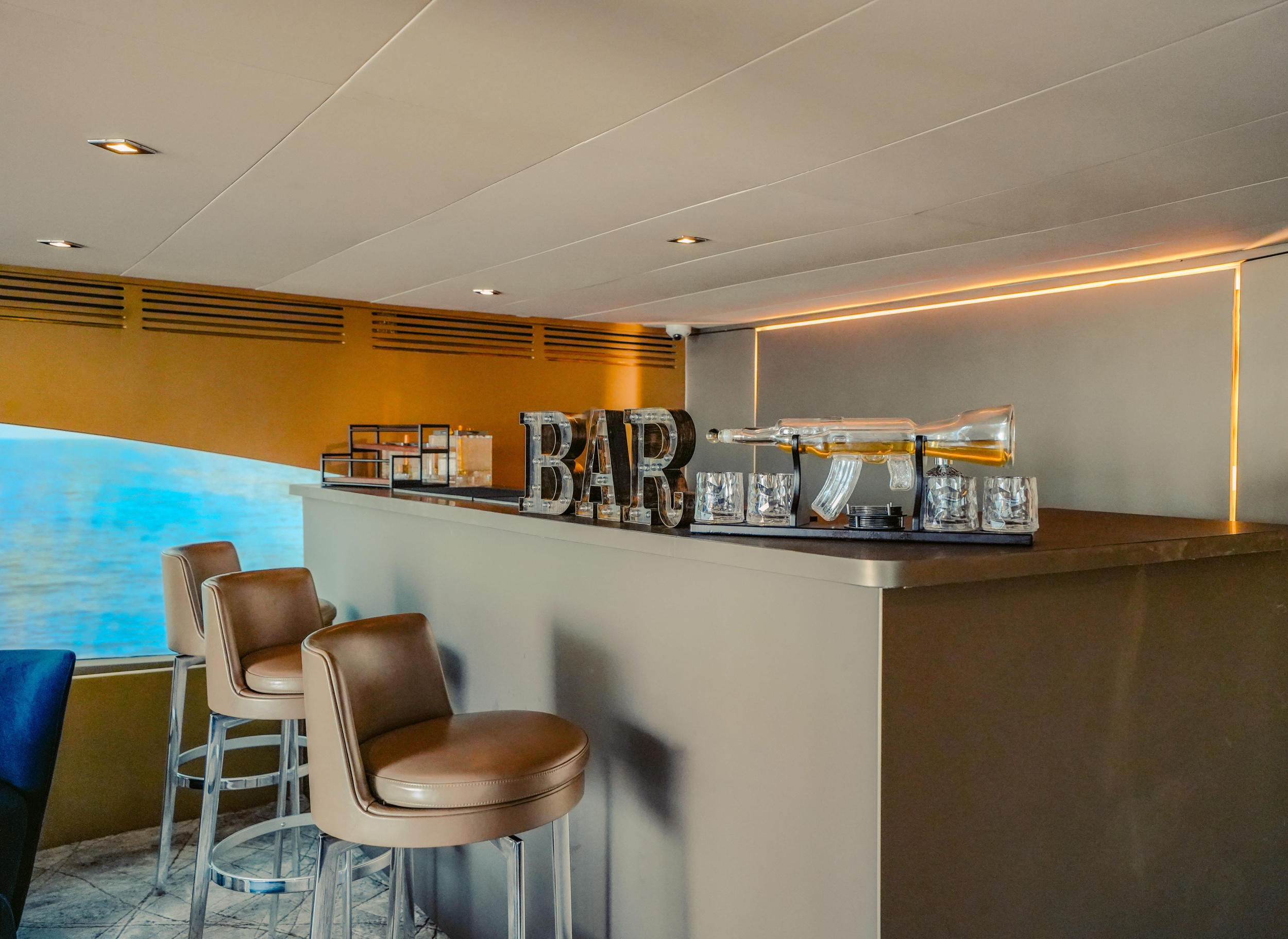 Luxury Motor Yacht S — photo 42