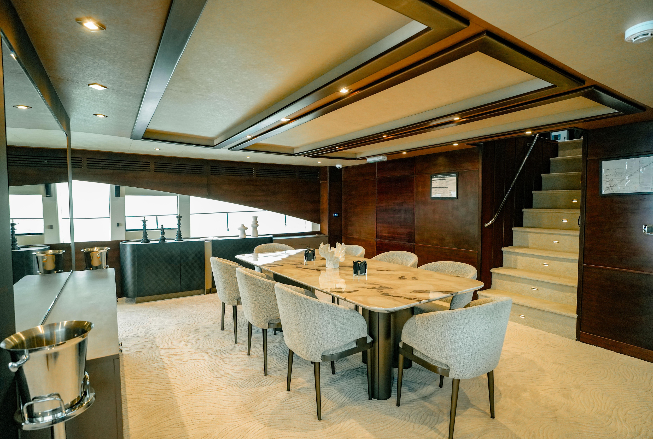 Luxury Motor Yacht S — photo 40