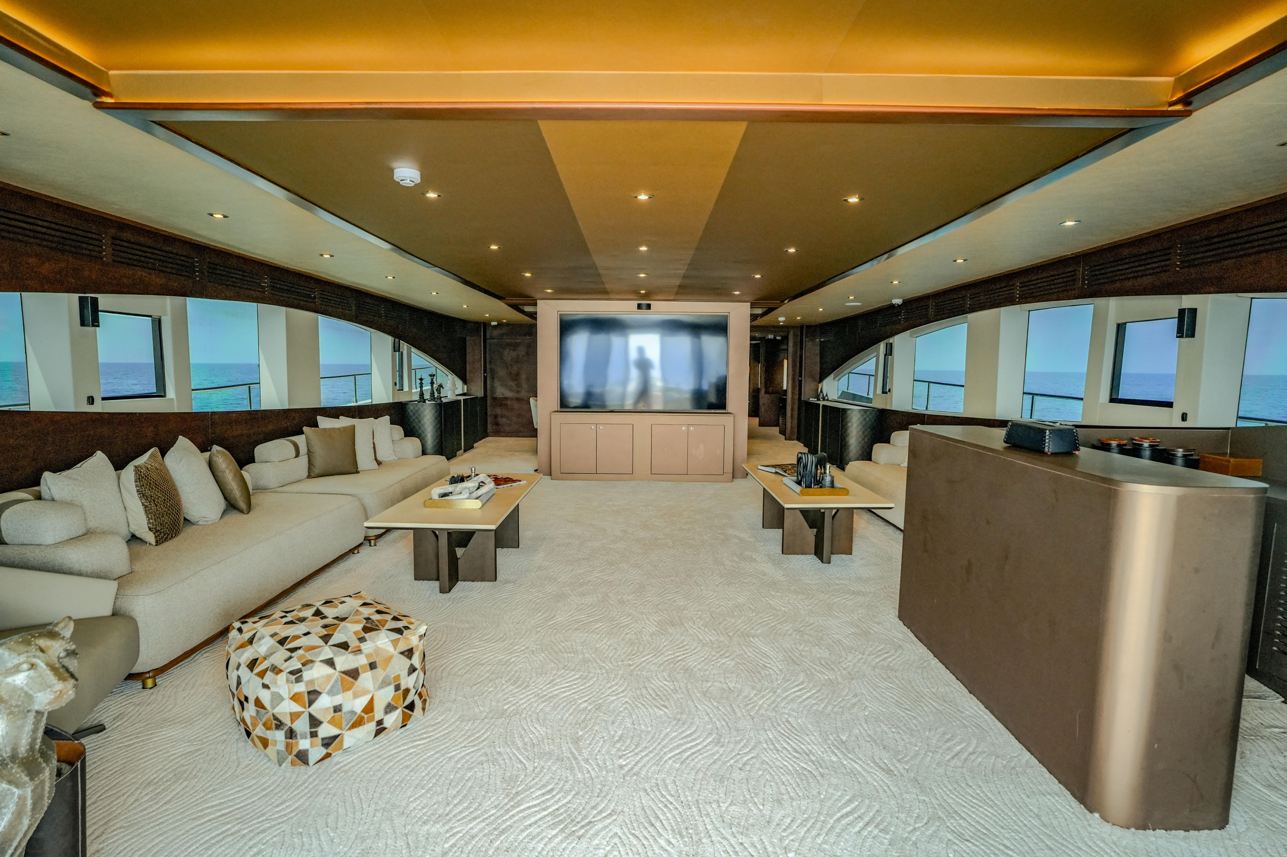Luxury Motor Yacht S — photo 24