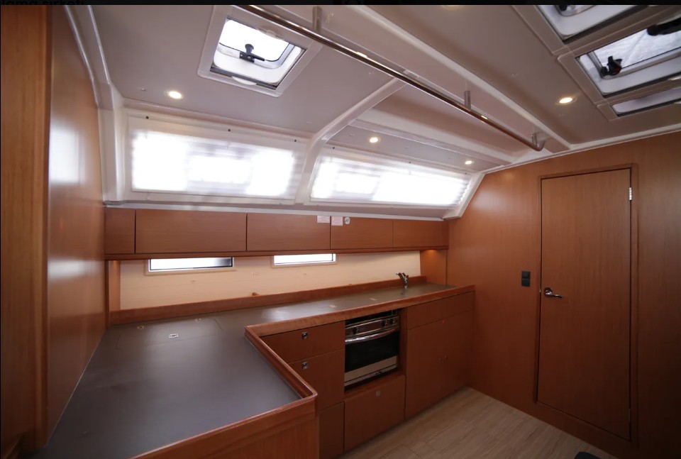 Bavaria 46 Cruiser — photo 8