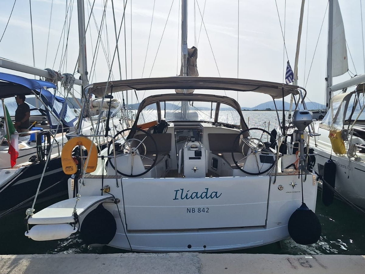 Sun Odyssey 410 — photo 1