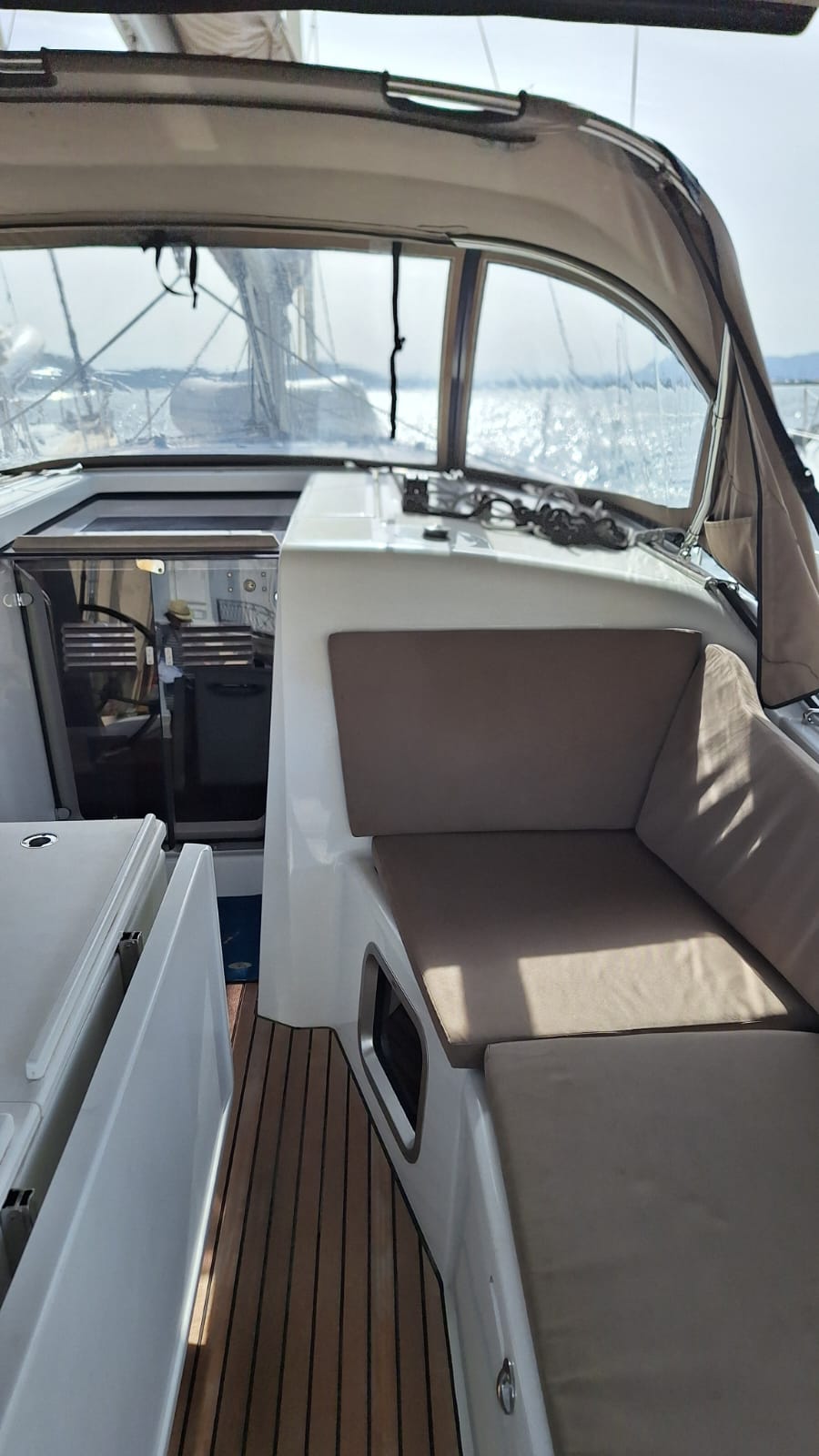Sun Odyssey 410 — photo 10