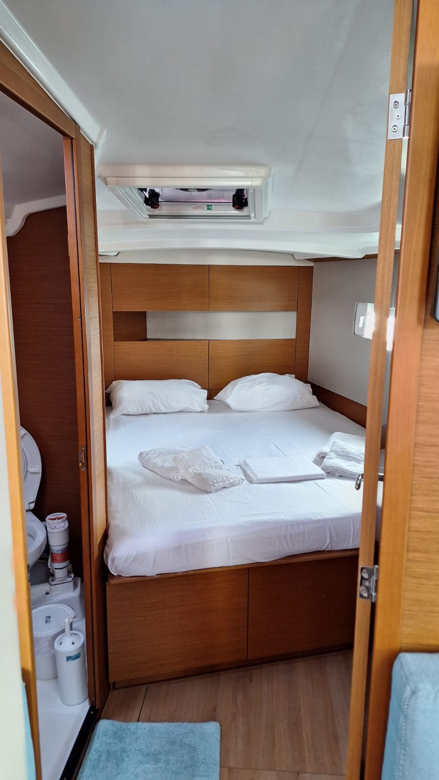 Sun Odyssey 410 — photo 9