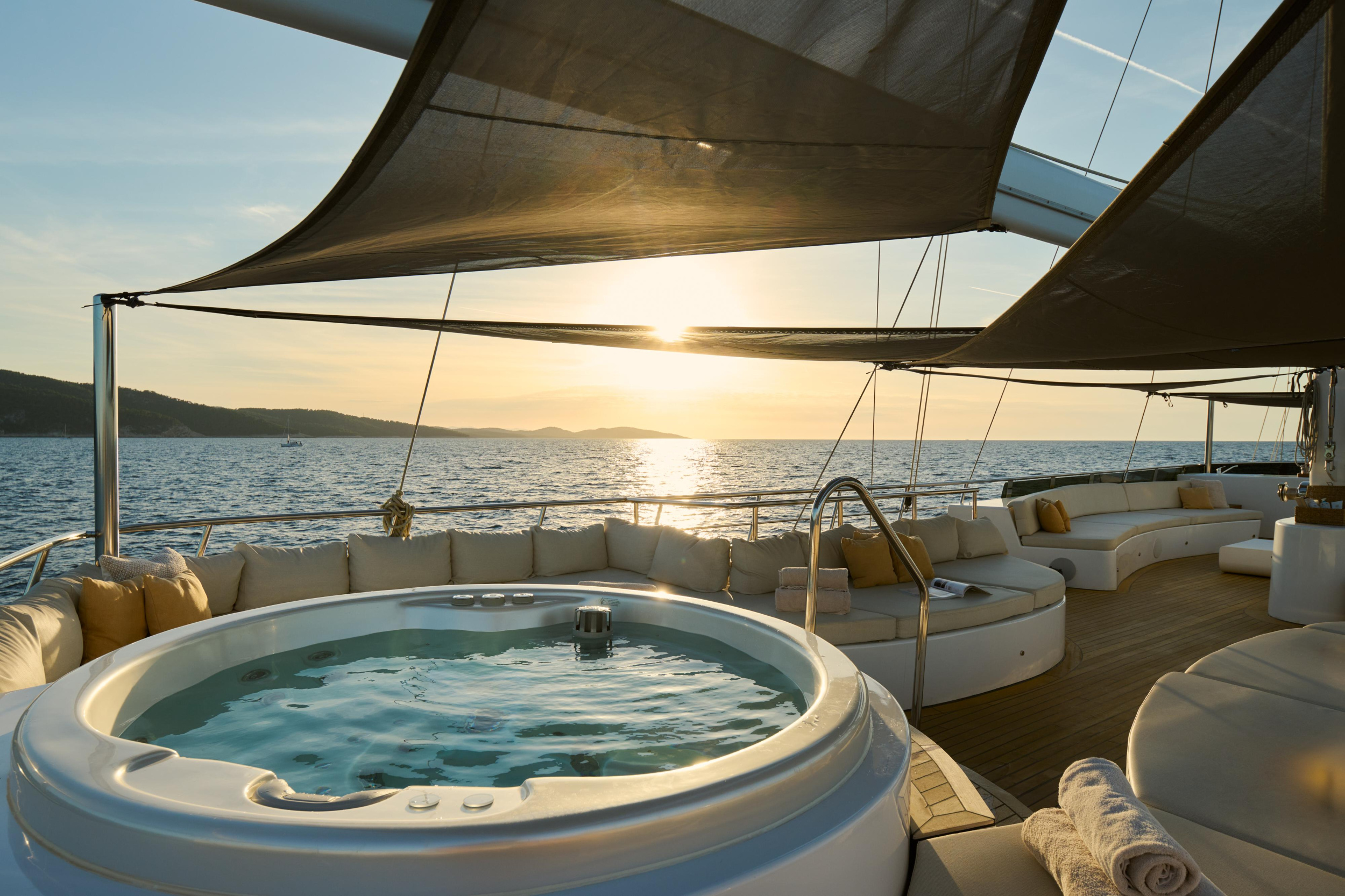 Luxury motor sailer — photo 2