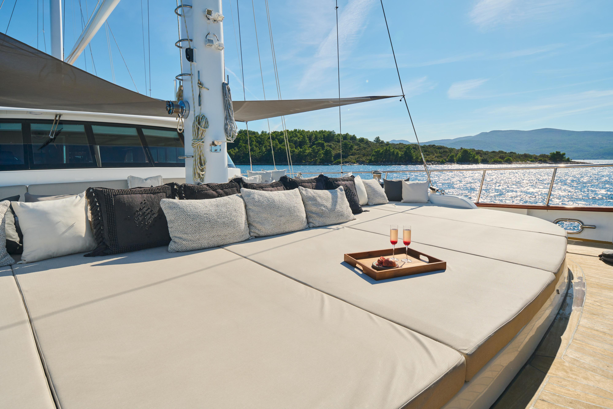 Luxury motor sailer — photo 26