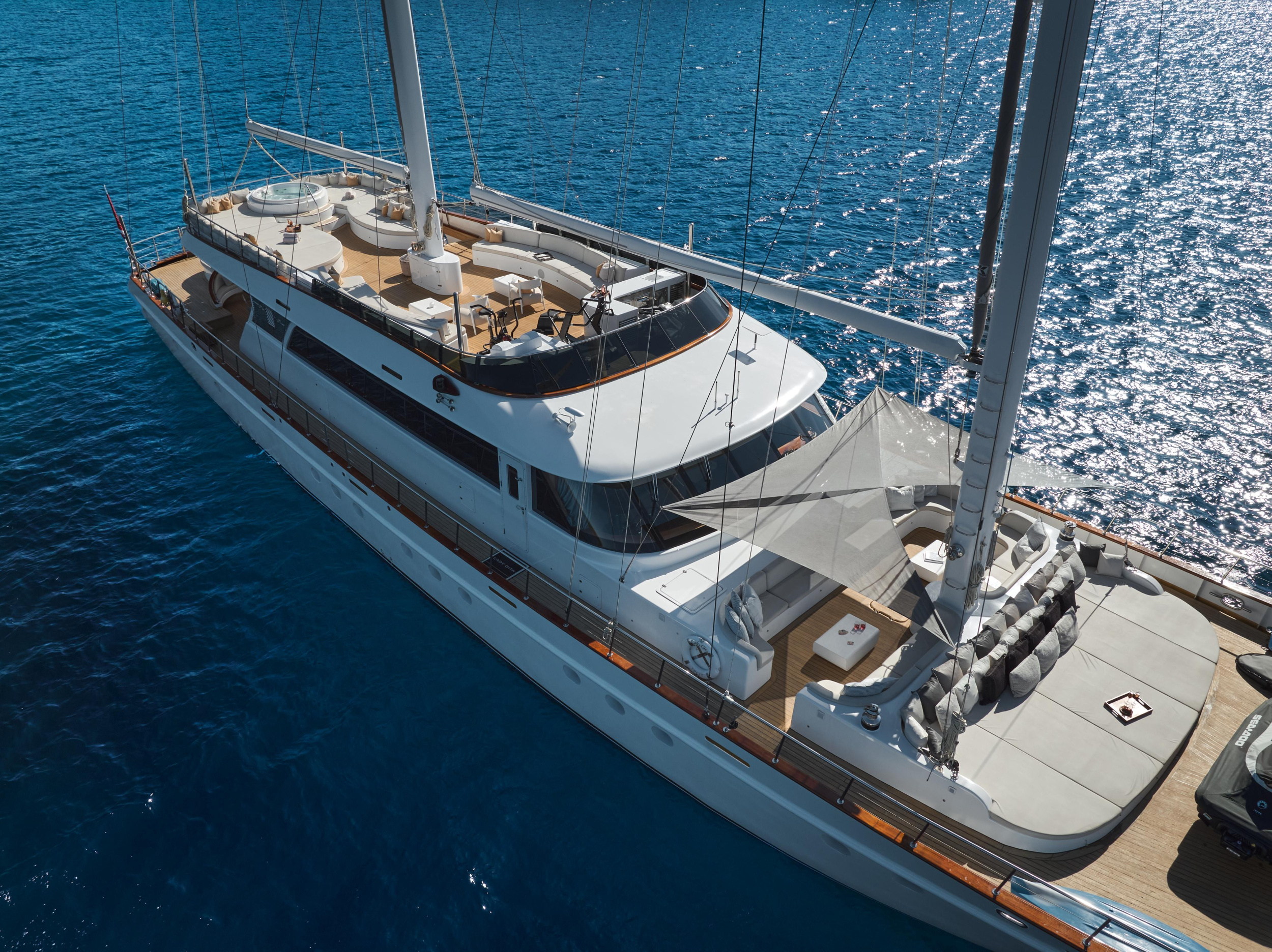 Luxury motor sailer — photo 23