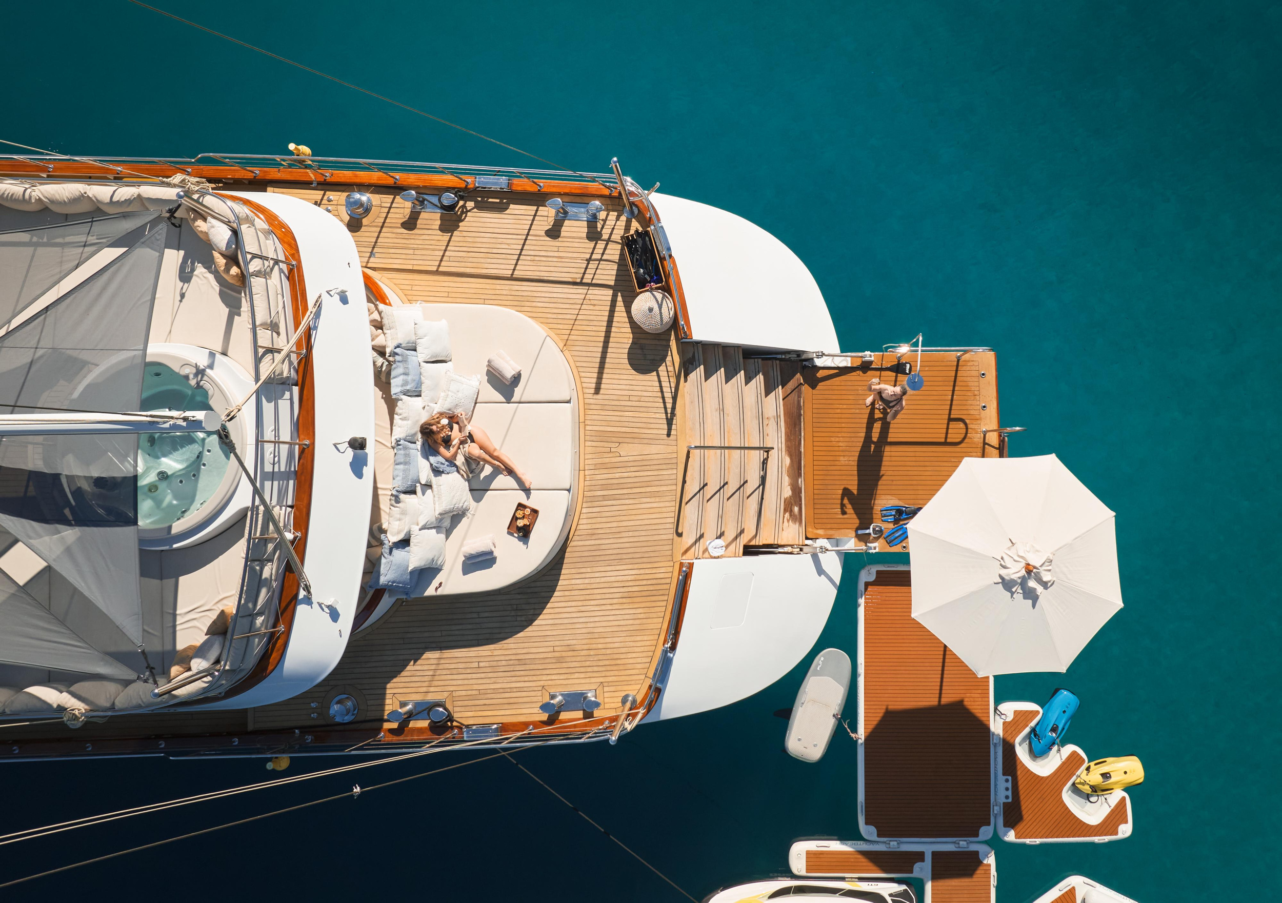 Luxury motor sailer — photo 32