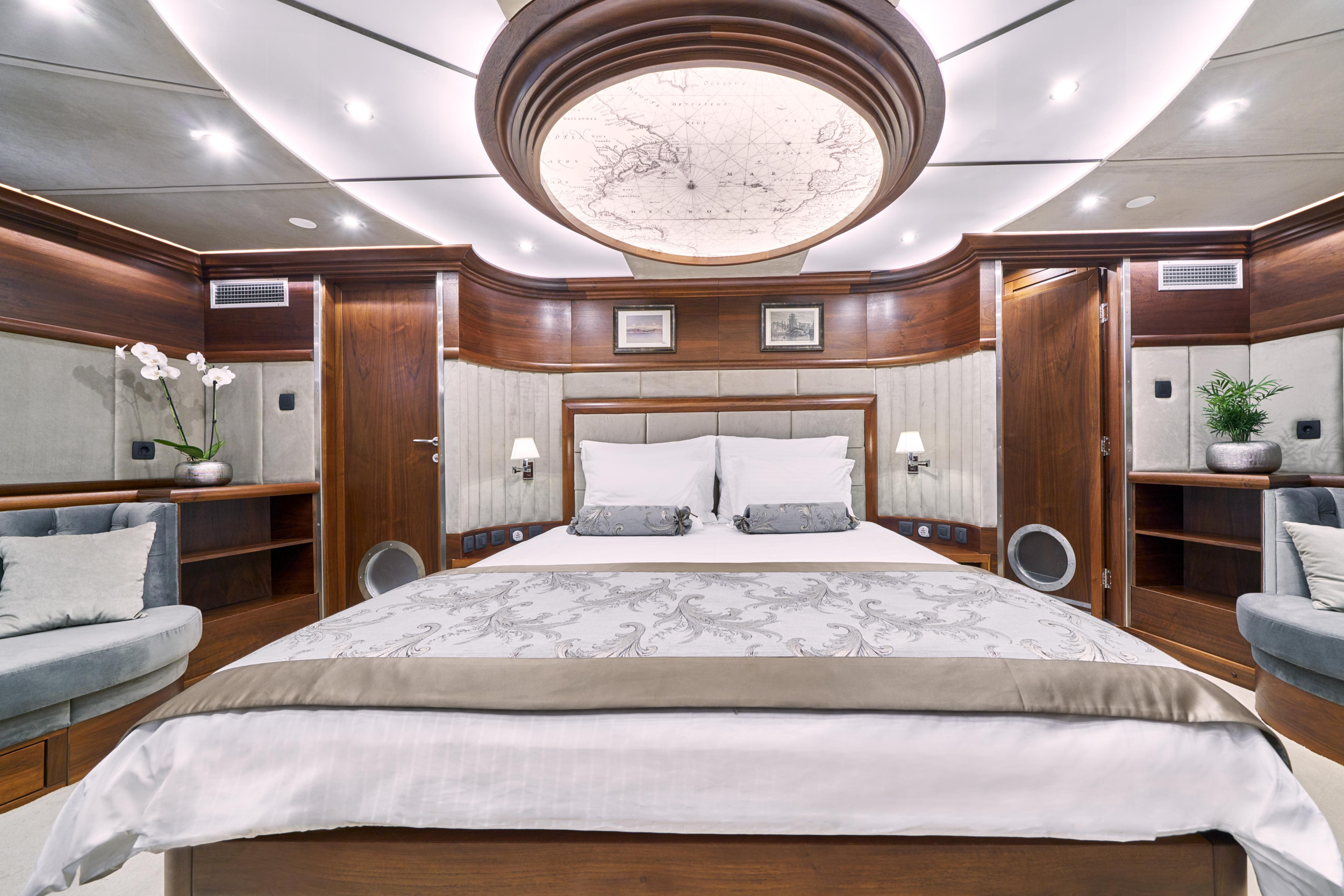 Luxury motor sailer — photo 35