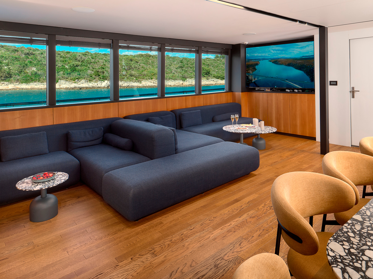 Luxury Motor Sailer M — photo 10