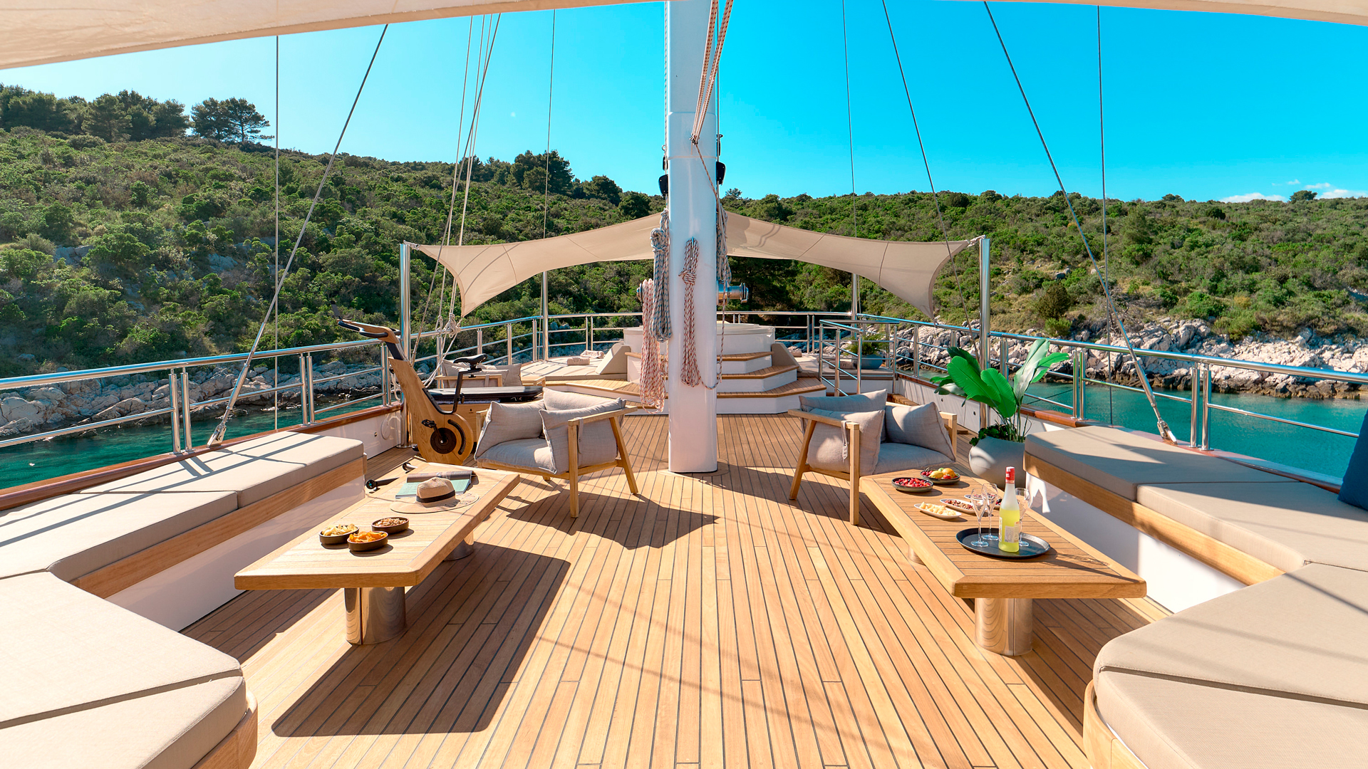 Luxury Motor Sailer M — photo 28