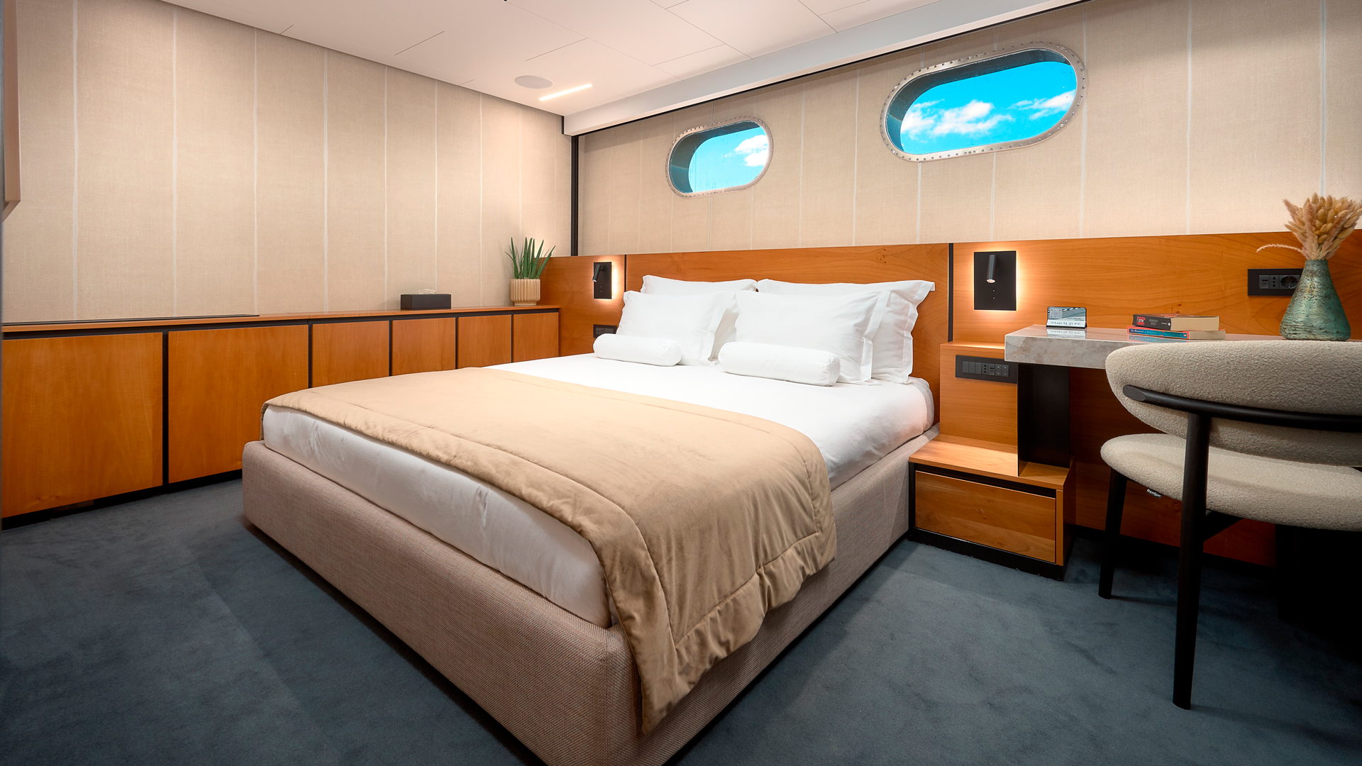 Luxury Motor Sailer M — photo 34