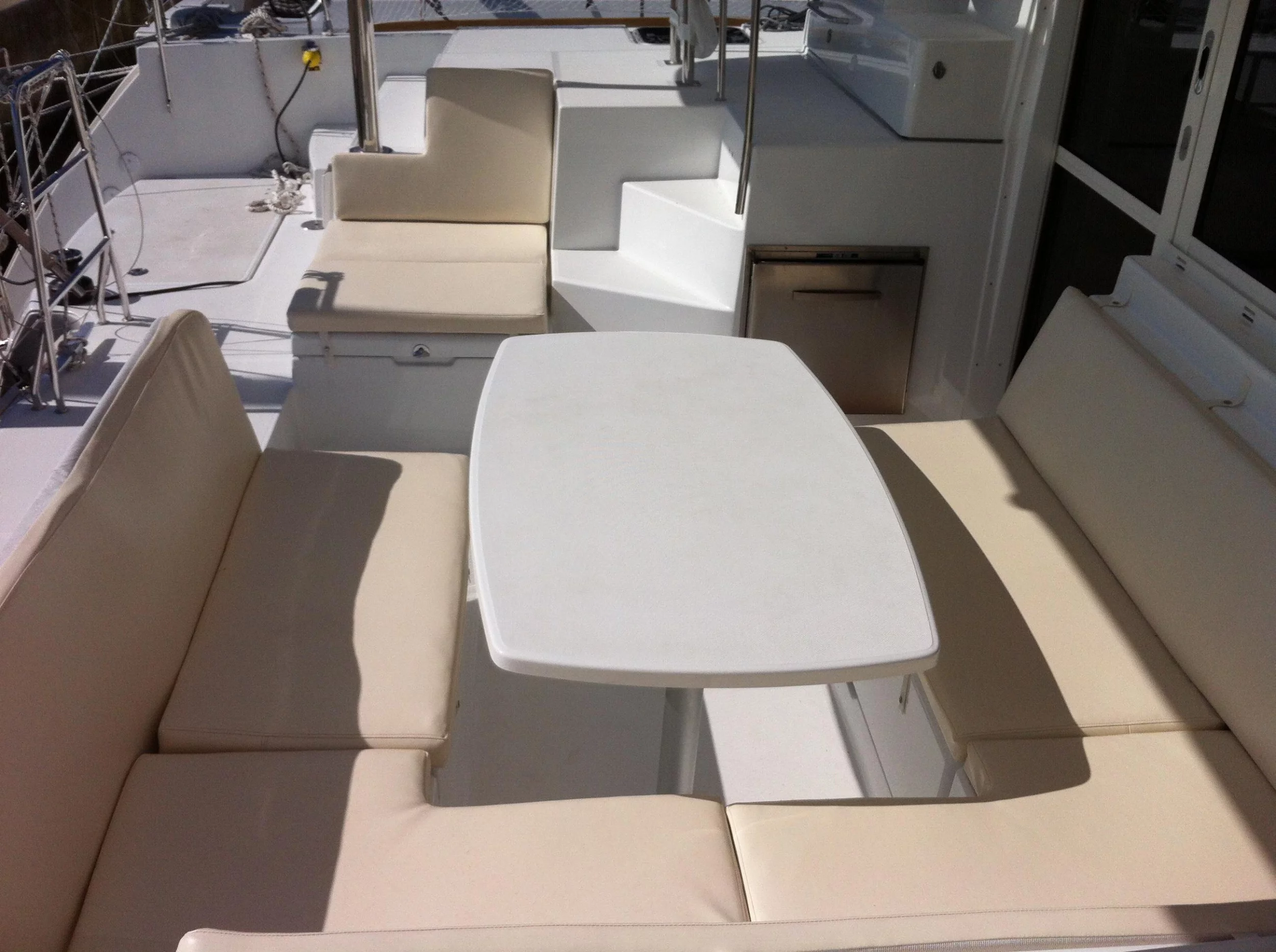 Lagoon 400 S2 (Evelina) photo - 5