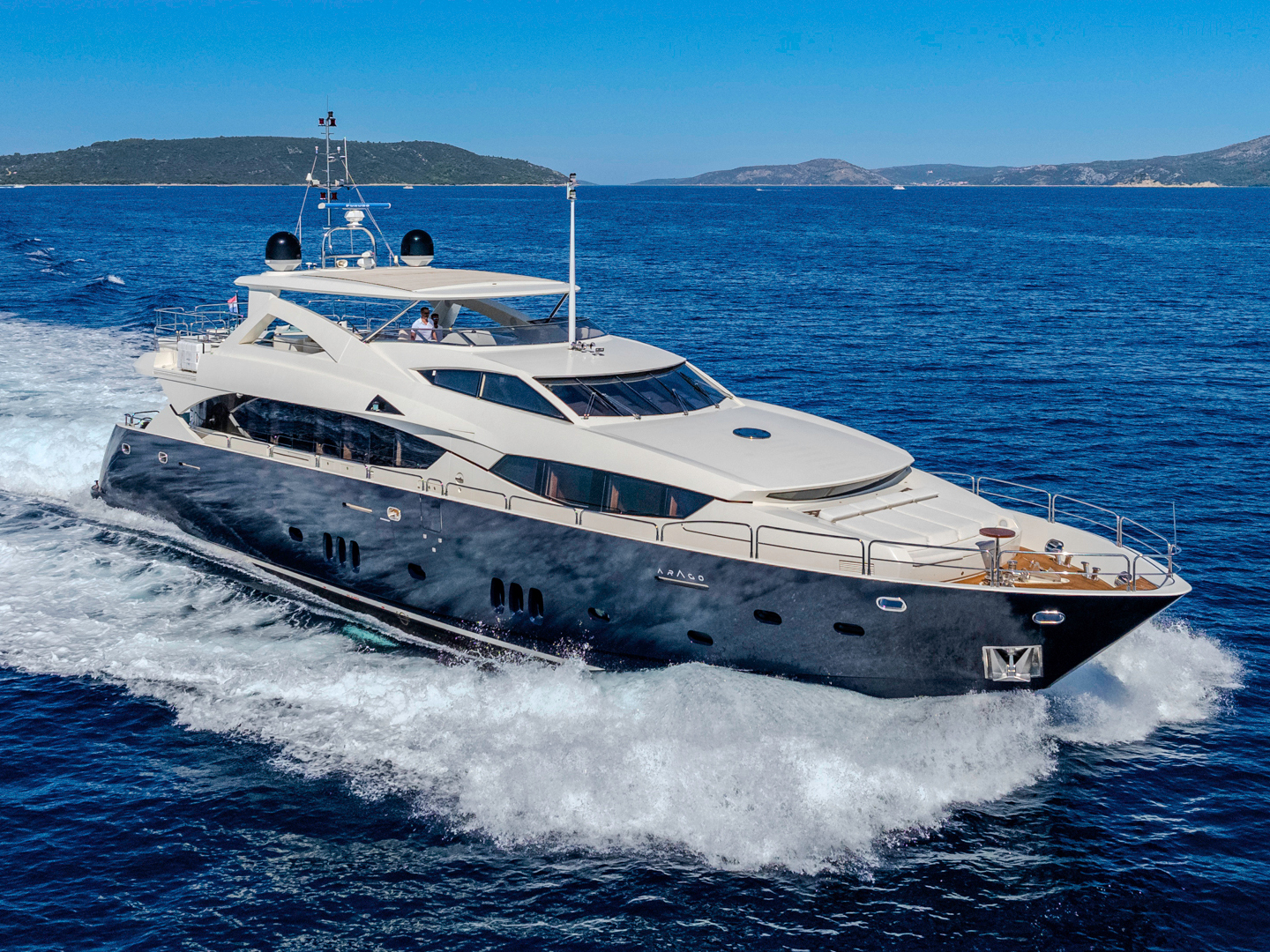 Sunseeker Yacht 34M — photo 1