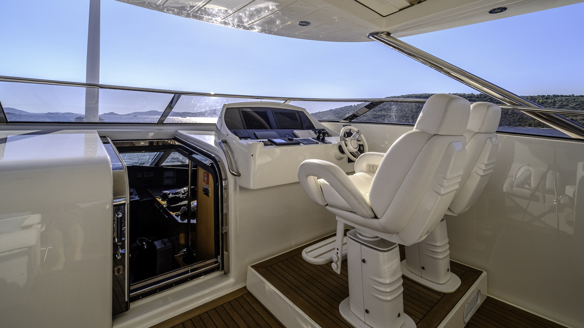 Sunseeker Yacht 34M — photo 32