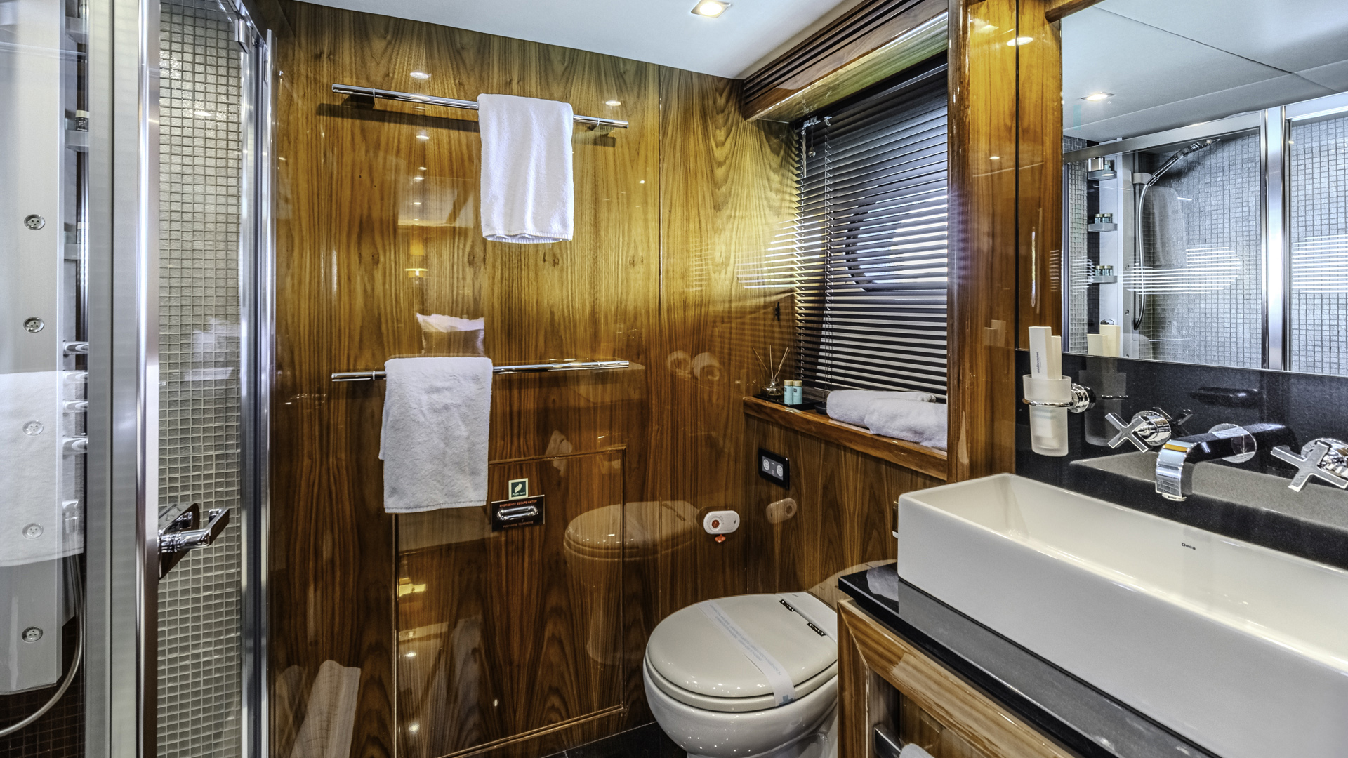 Sunseeker Yacht 34M — photo 18