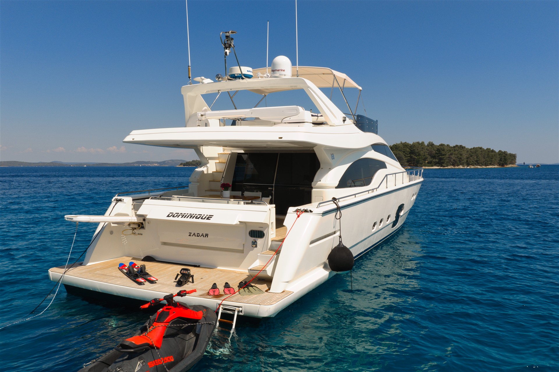 Ferretti 681 — photo 7
