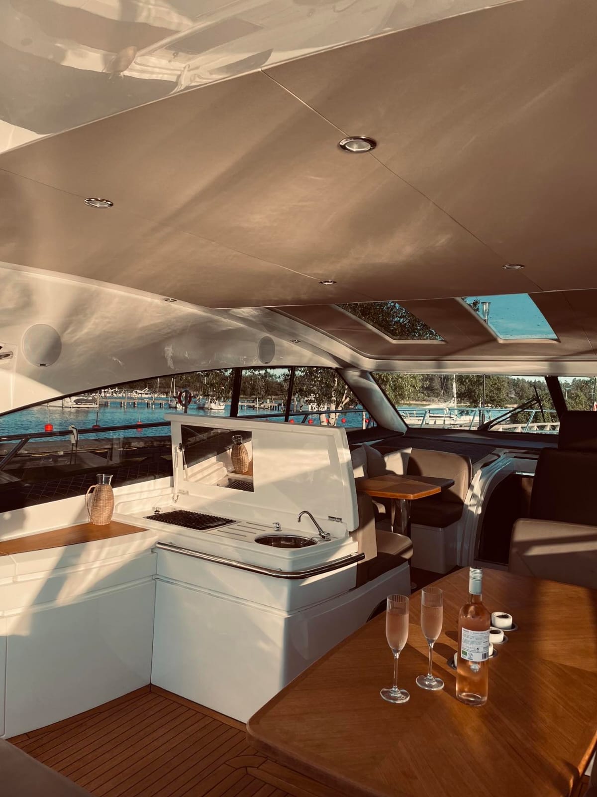 Princess V53 — photo 15