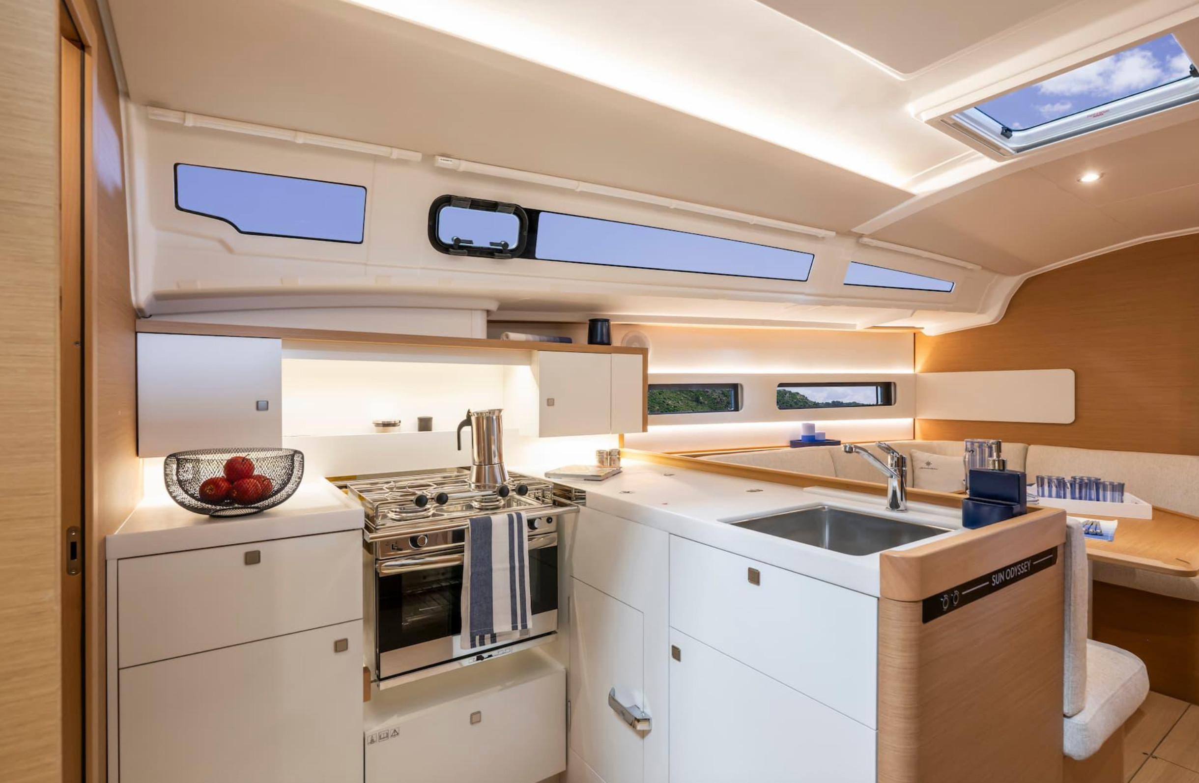 Sun Odyssey 415 — photo 11