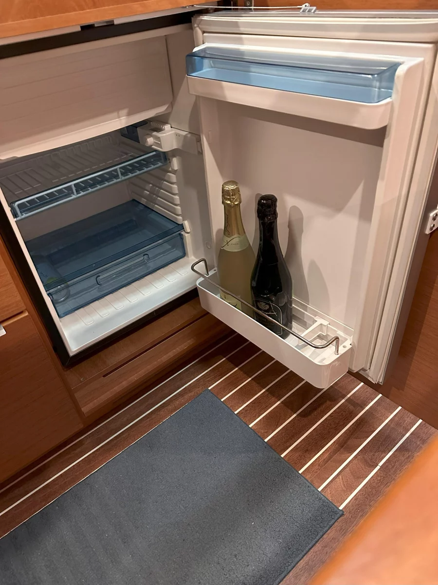 Bavaria Sport 330 HT (SUNSET)  - 20