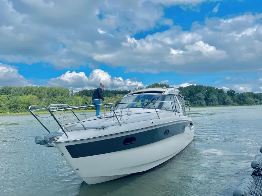 Bavaria Sport 330 HT (SUNSET)  - 15