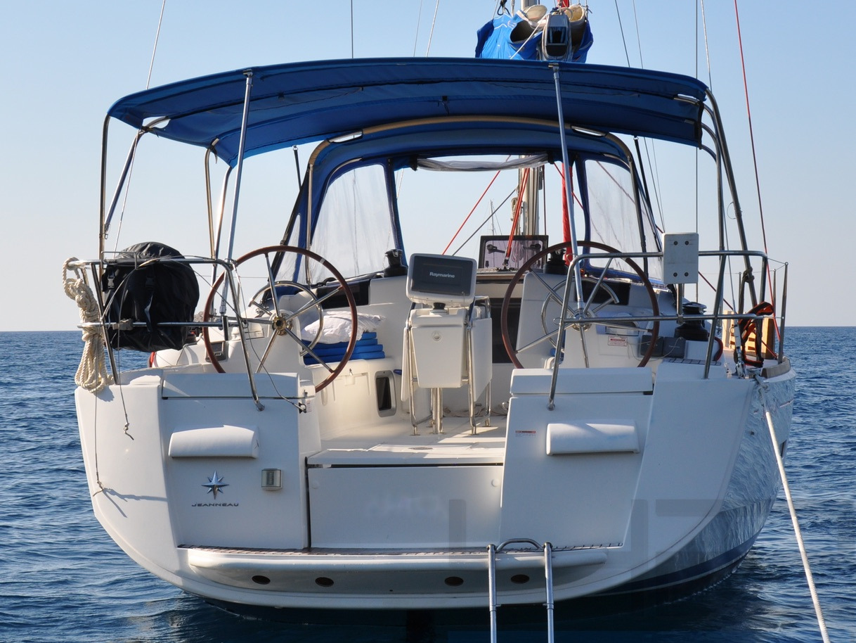 Sun Odyssey 409 — photo 1