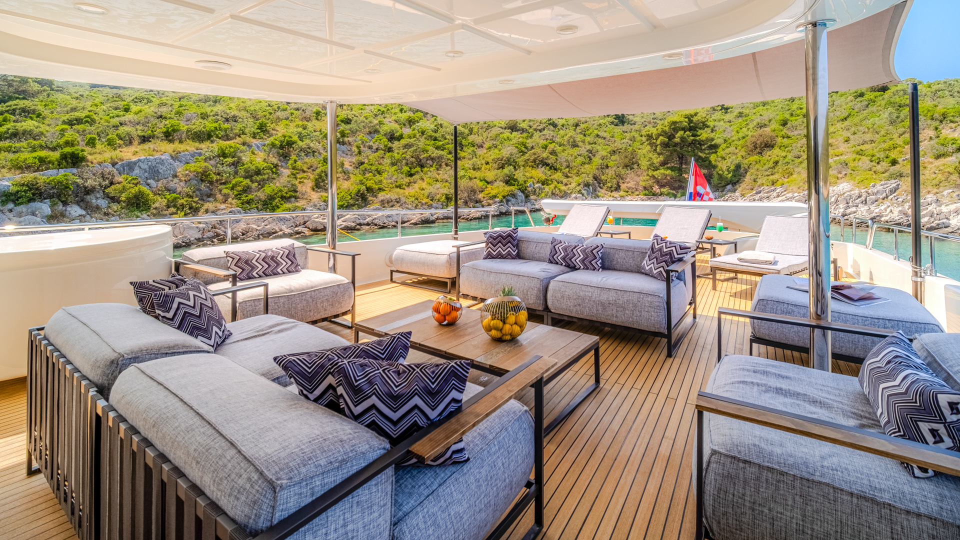 Motoryacht — photo 39