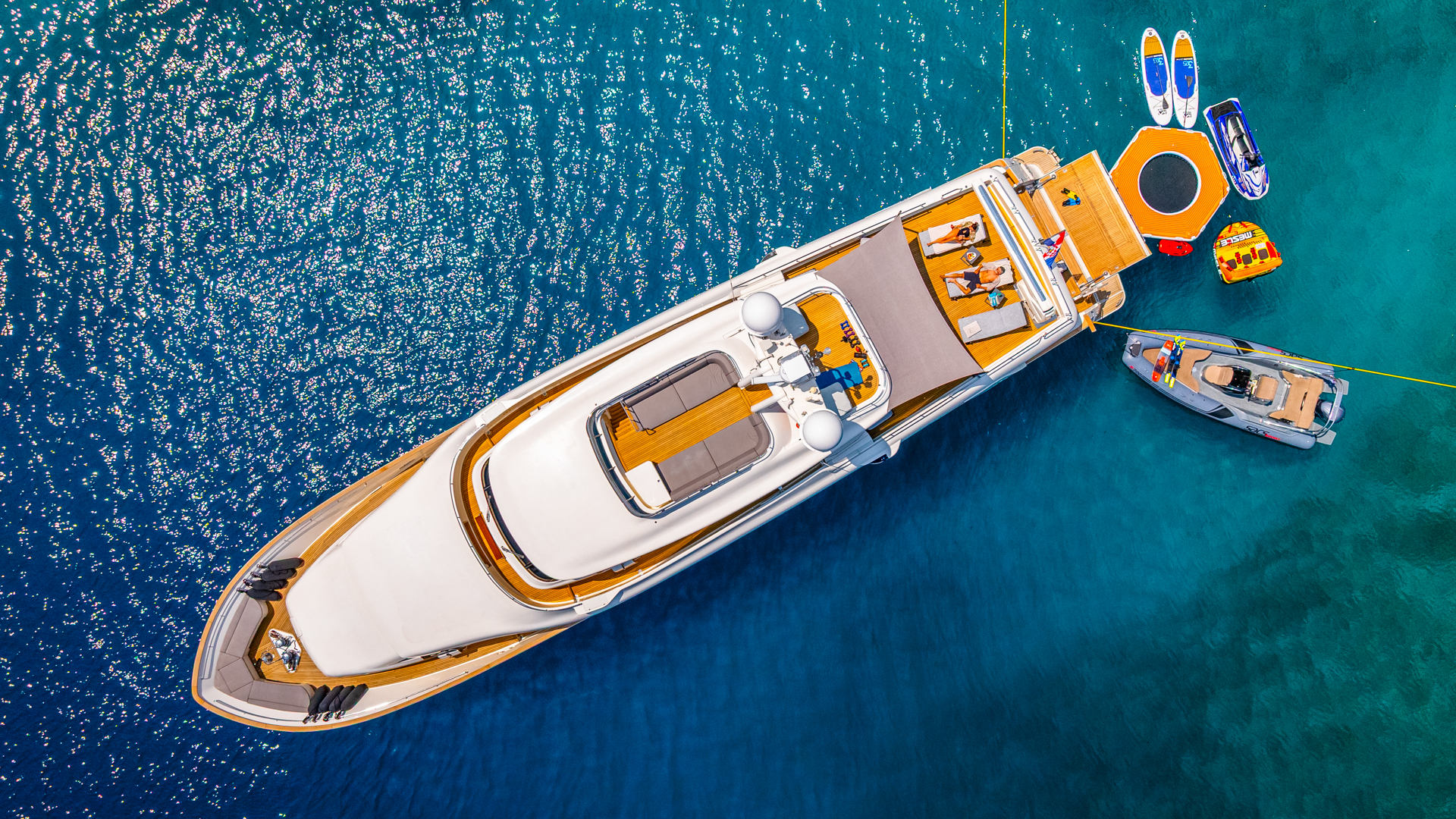 Motoryacht — photo 4