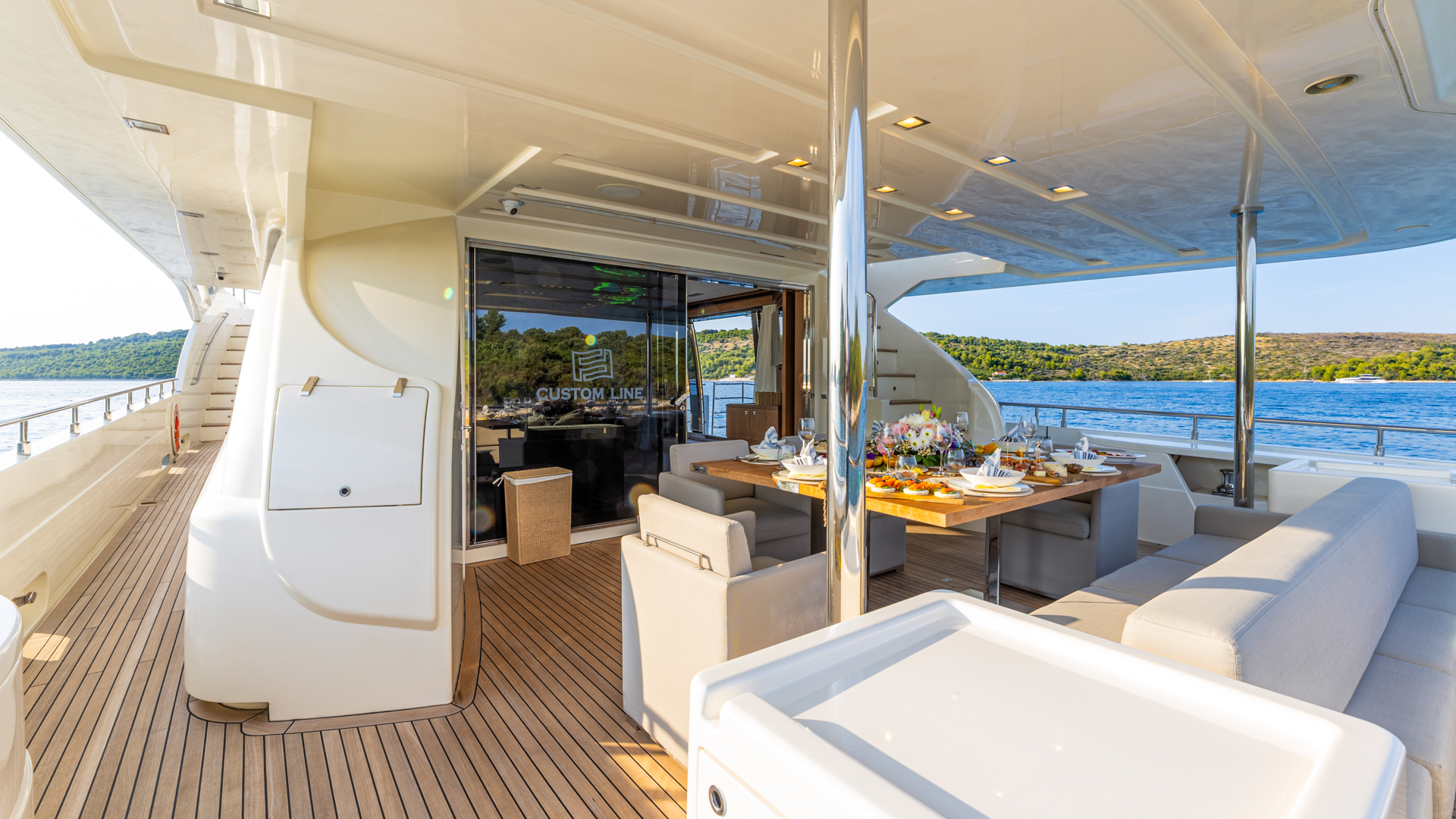 Motoryacht P — photo 40