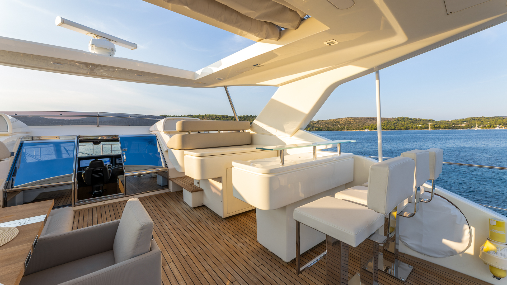 Motoryacht P — photo 15