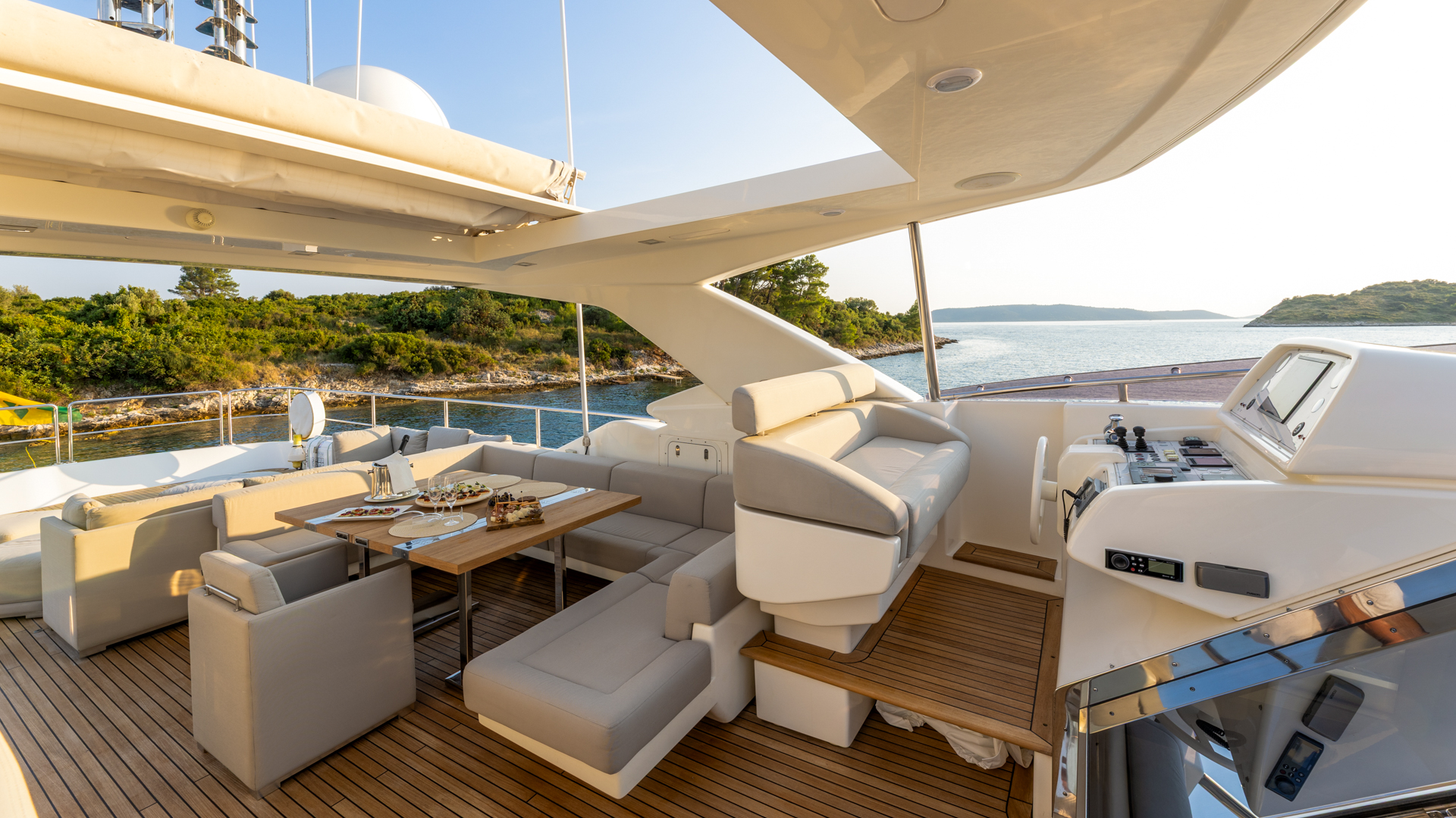 Motoryacht P — photo 31