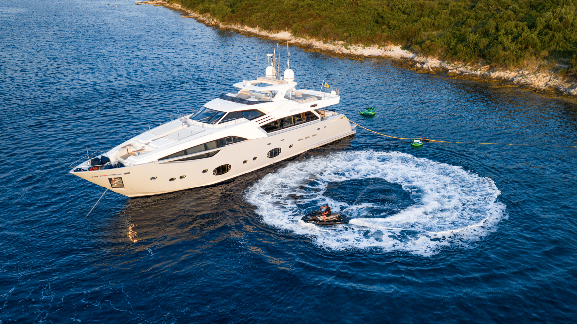 Motoryacht P — photo 14