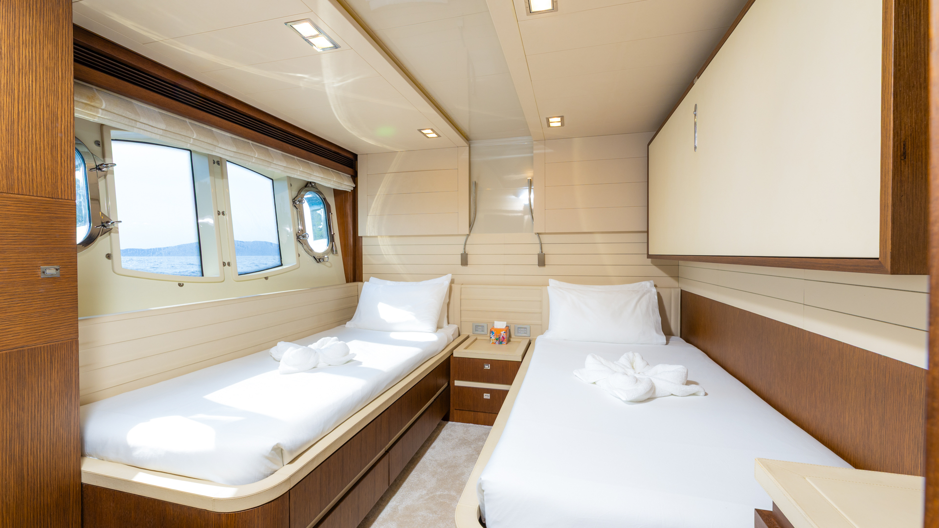 Motoryacht P — photo 13