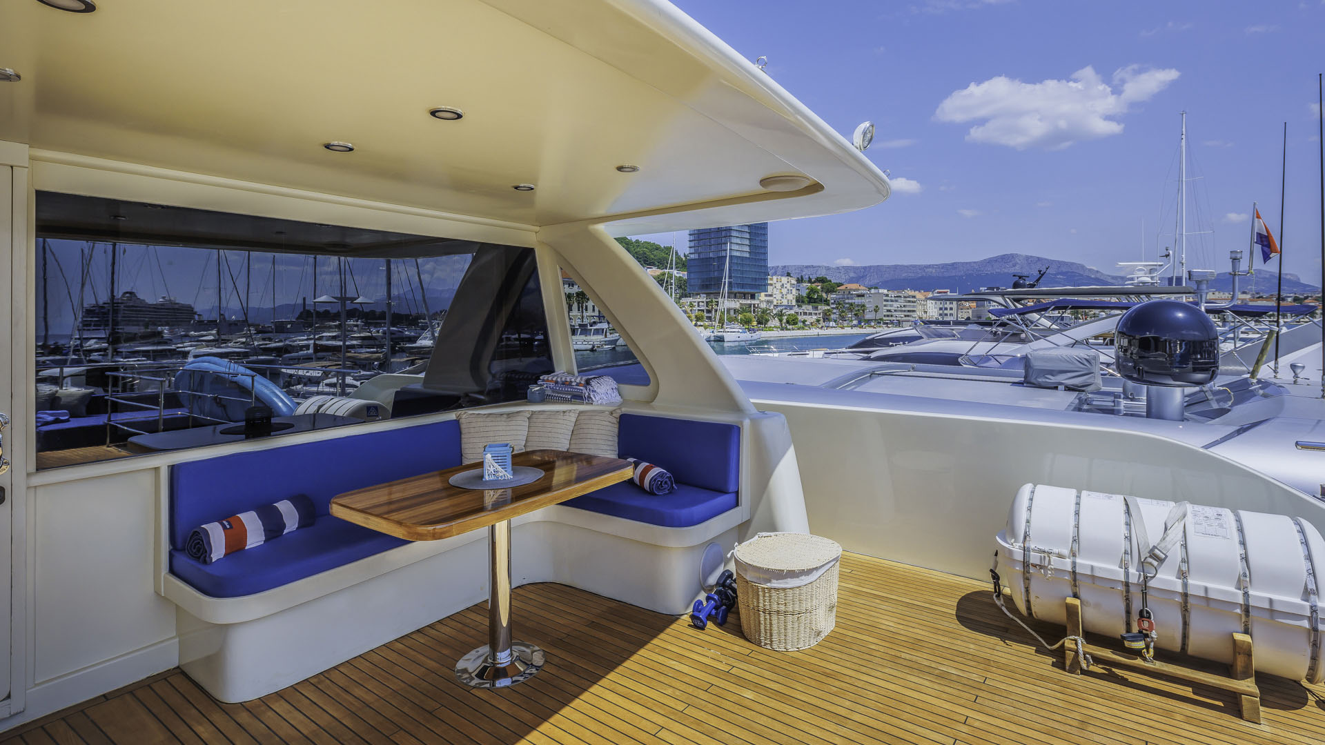 Motoryacht G — photo 22