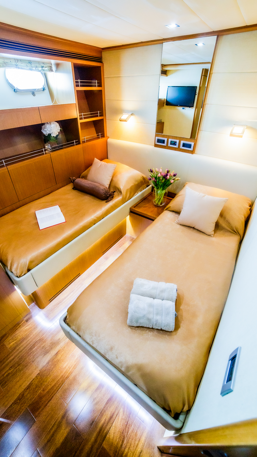 Ferretti 780 — photo 11