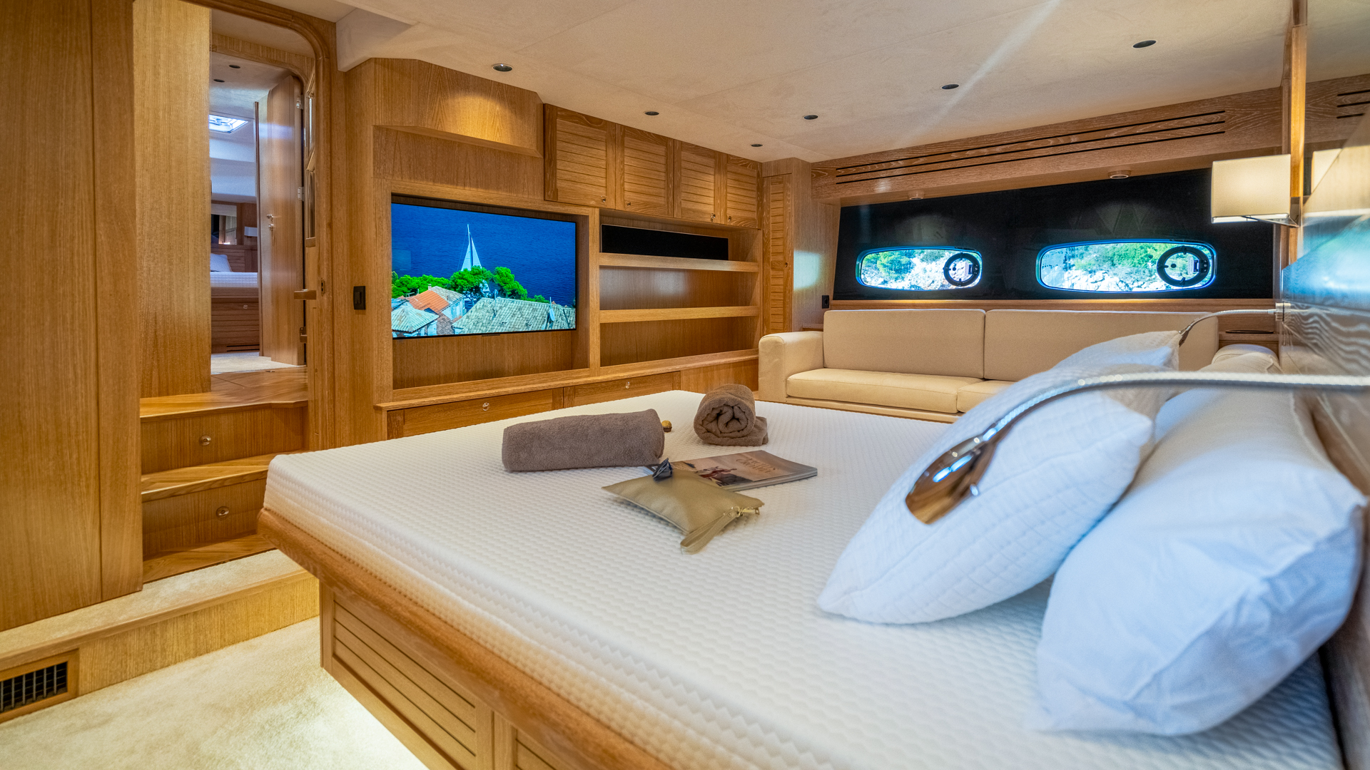 Motoryacht C9 — photo 14