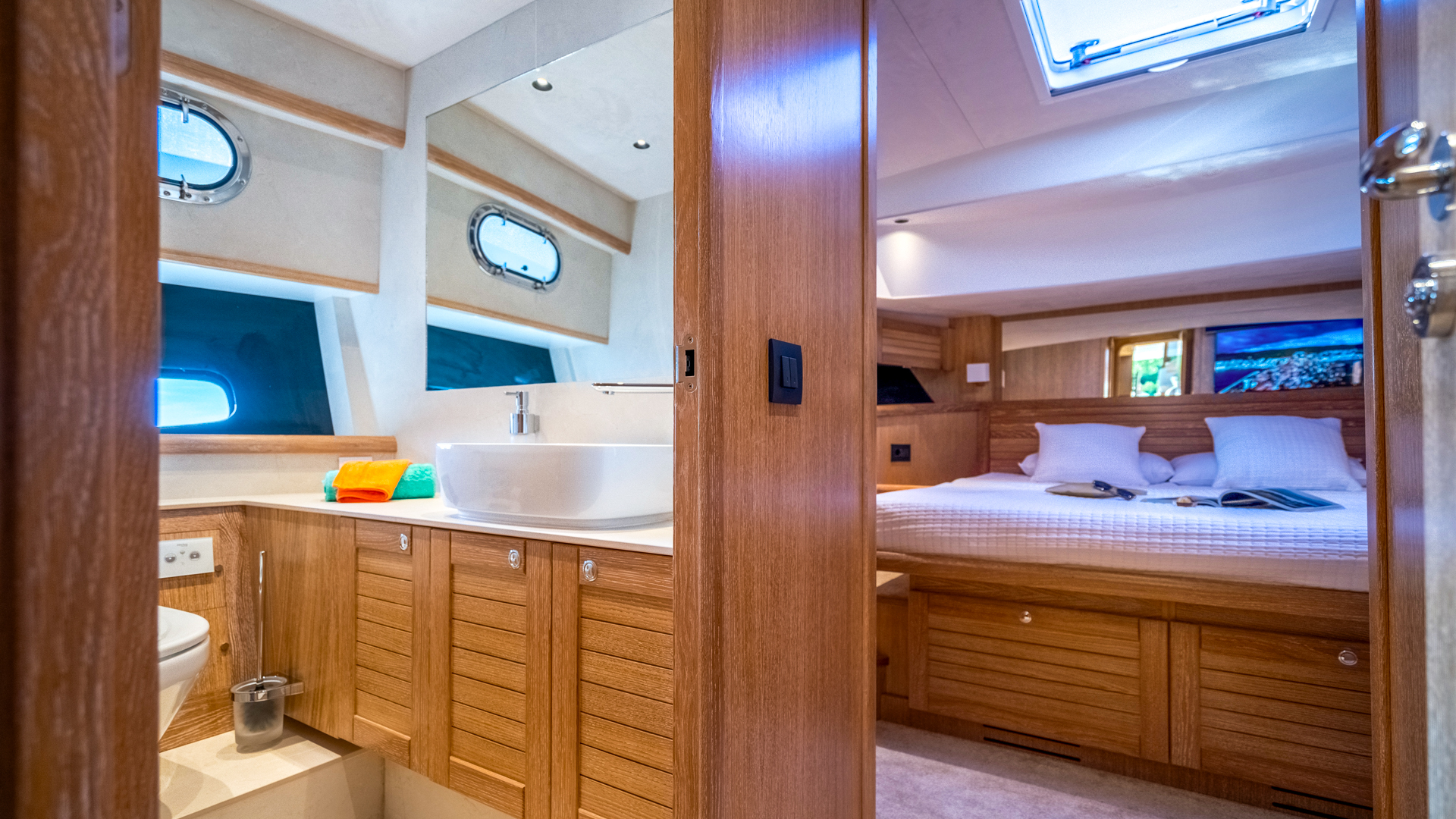 Motoryacht C9 — photo 19