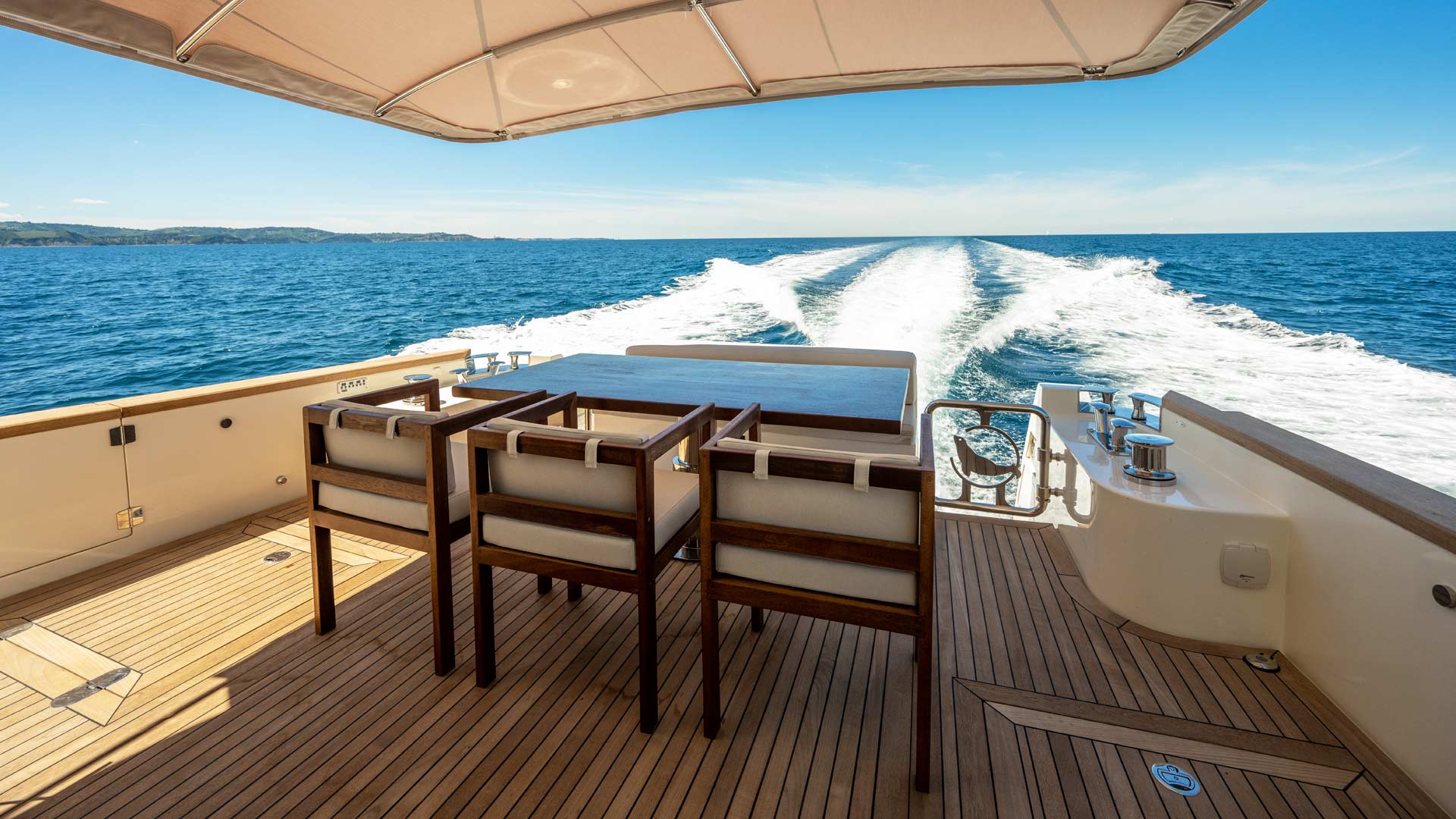 Monachus 70 Fly — photo 17
