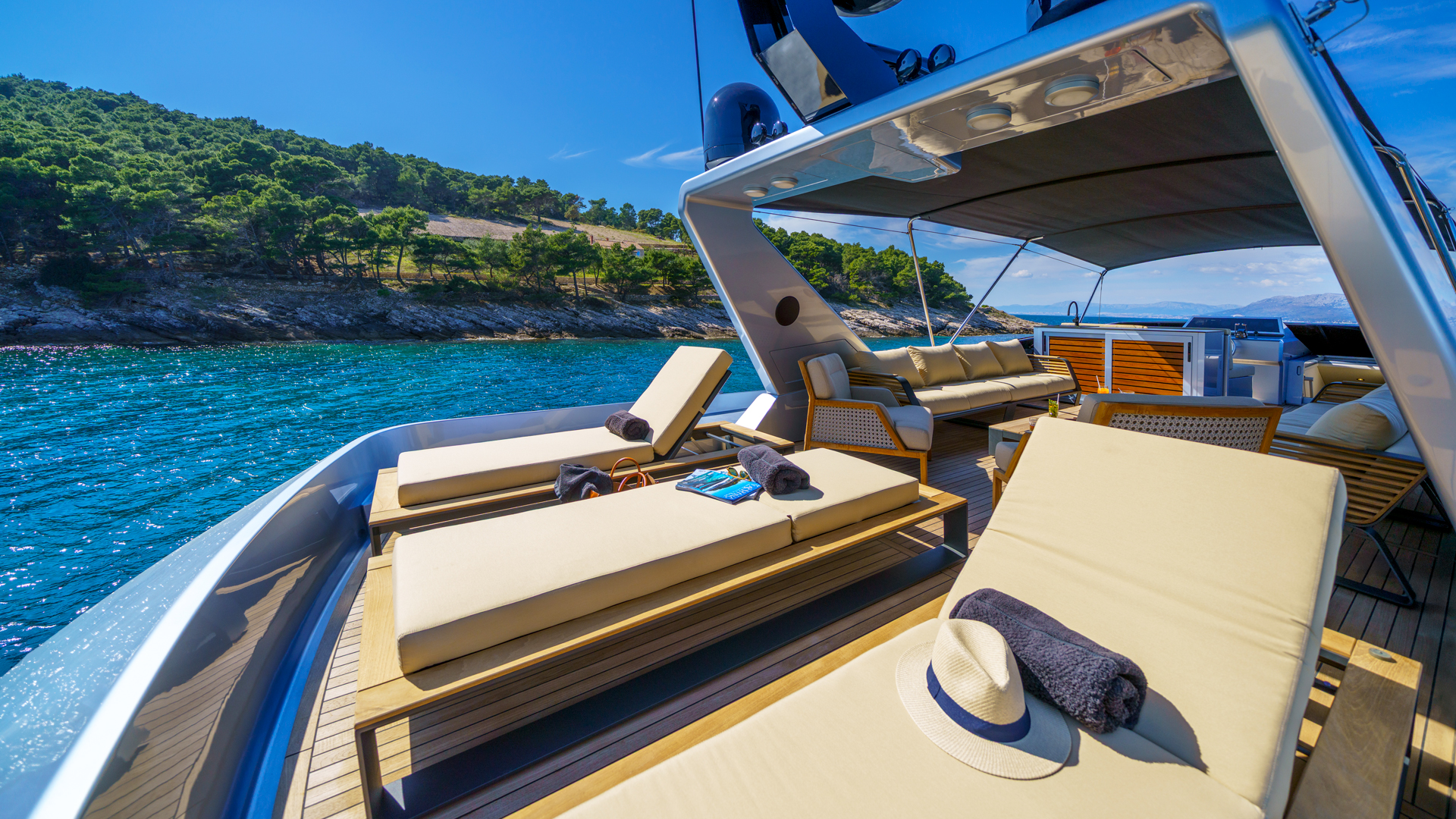 Motoryacht P — photo 41