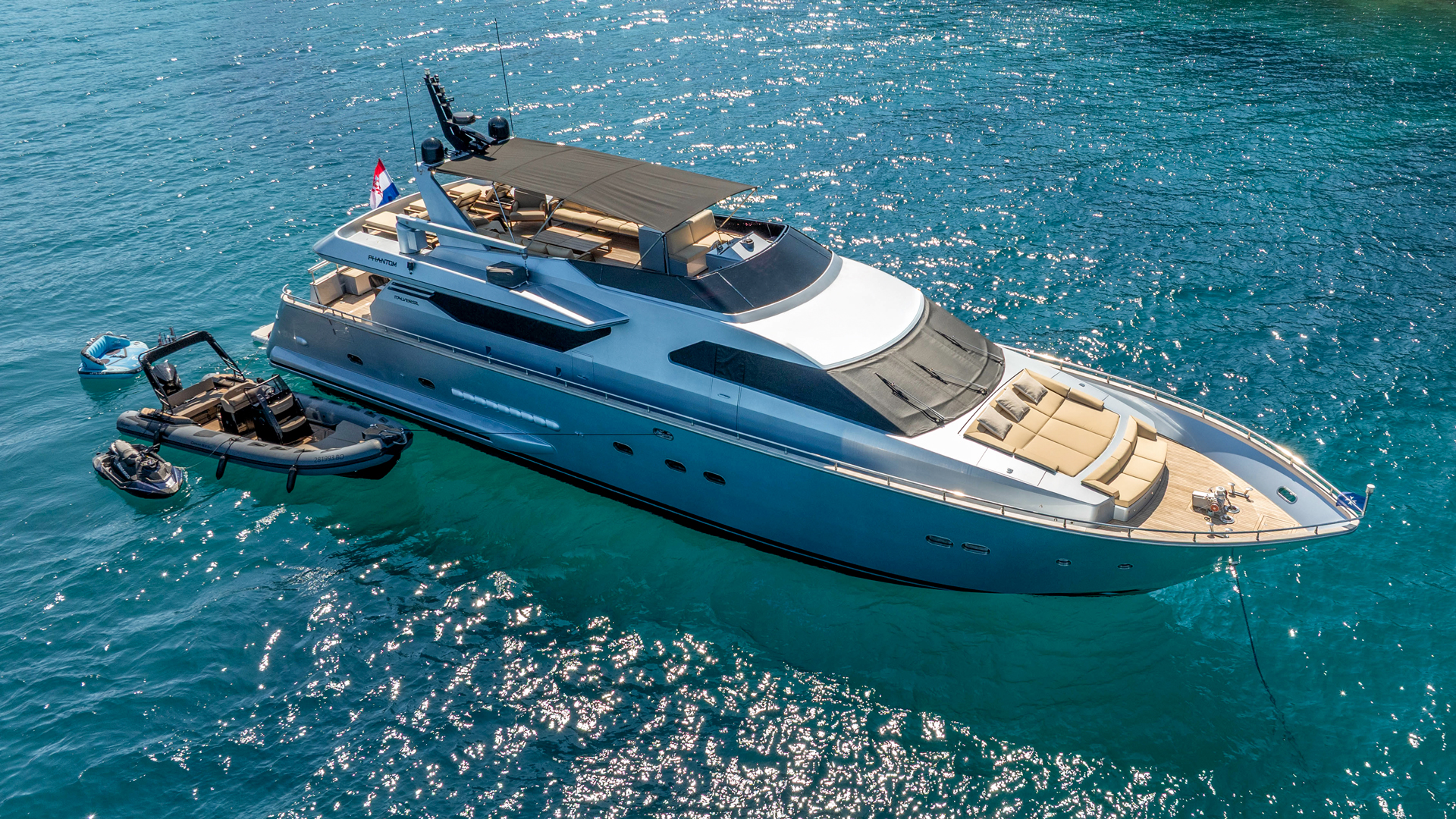 Motoryacht P — photo 22