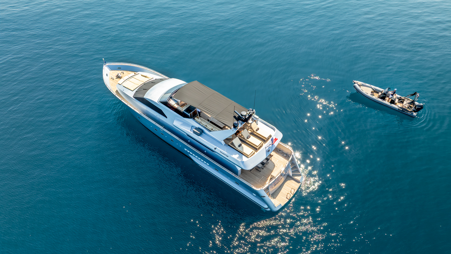 Motoryacht P — photo 14