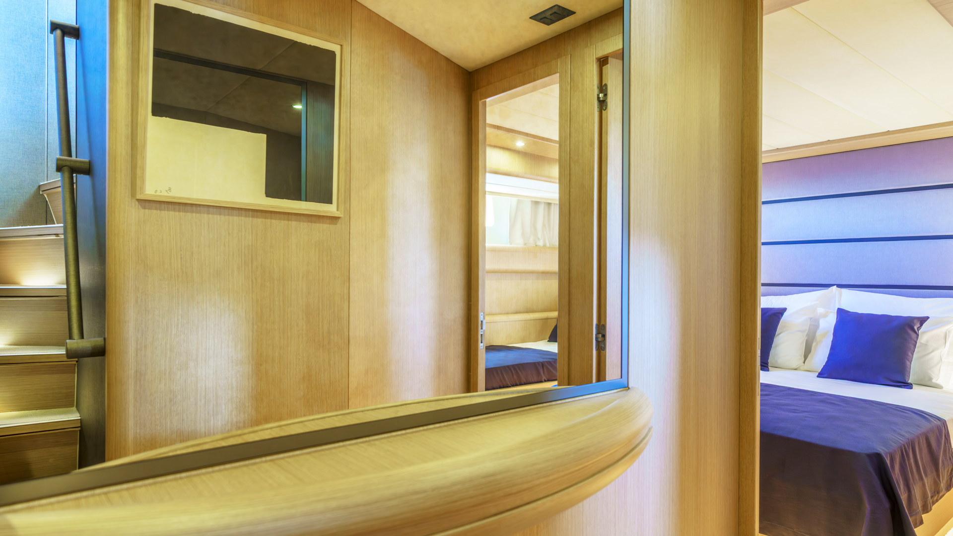 Motoryacht P — photo 7