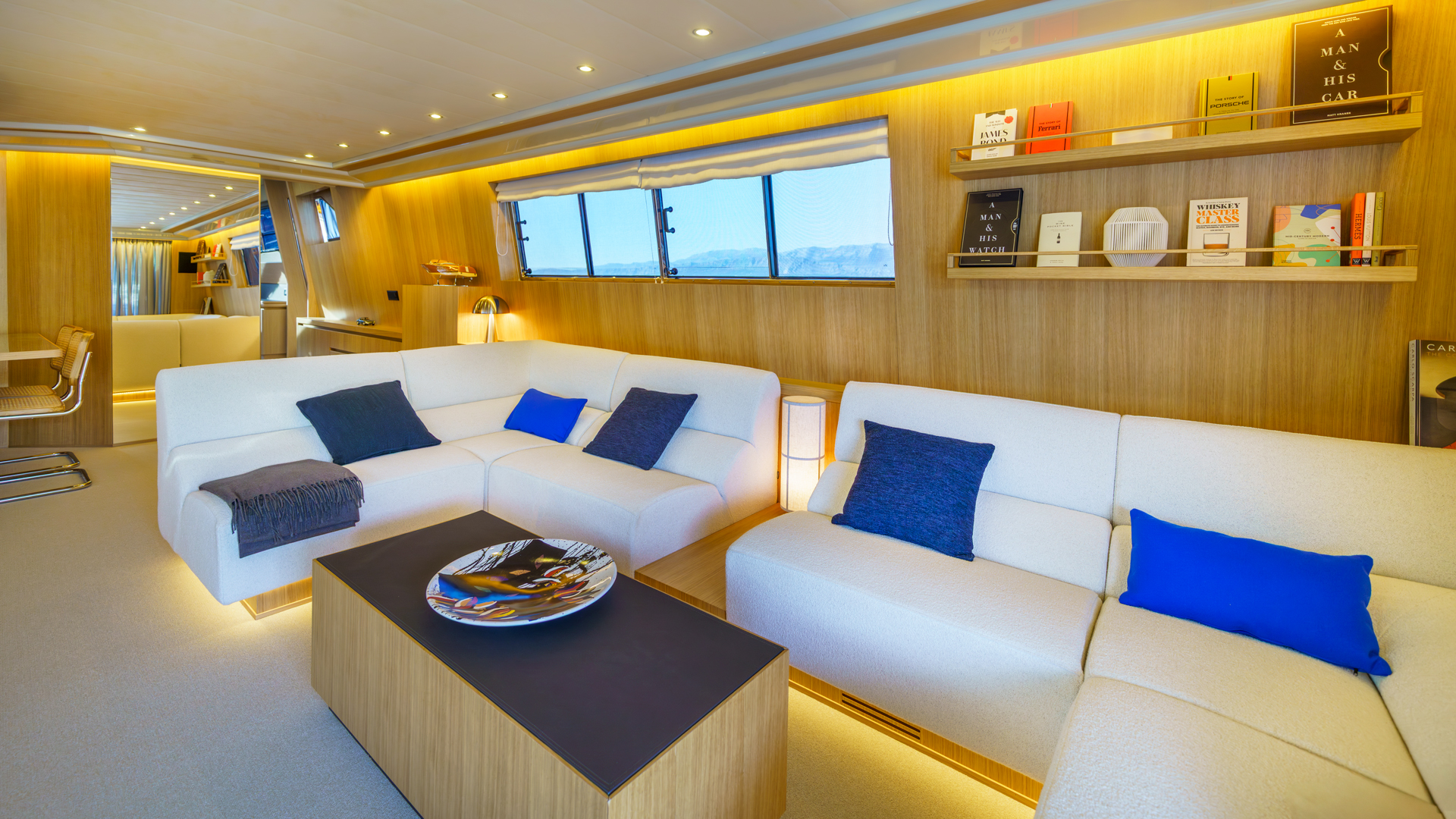 Motoryacht P — photo 16