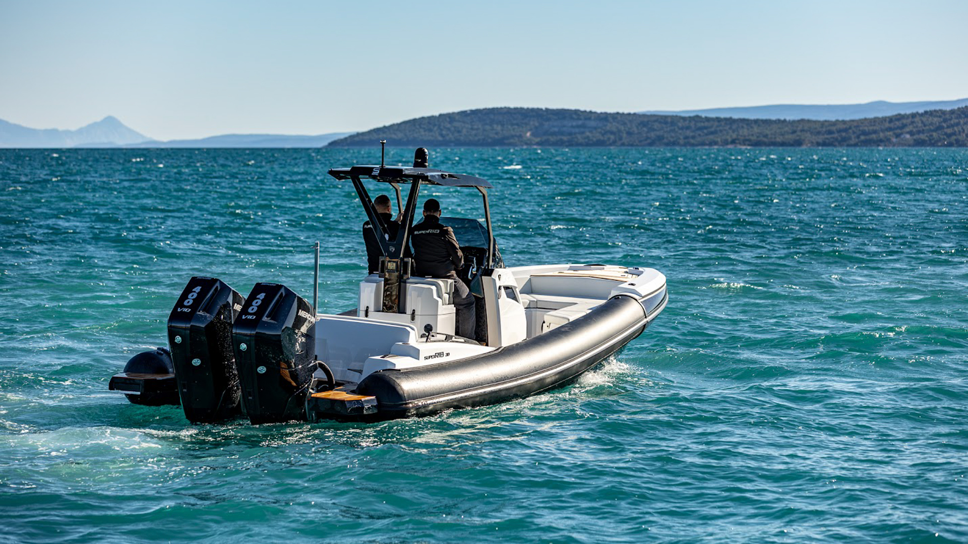 Motoryacht — photo 9