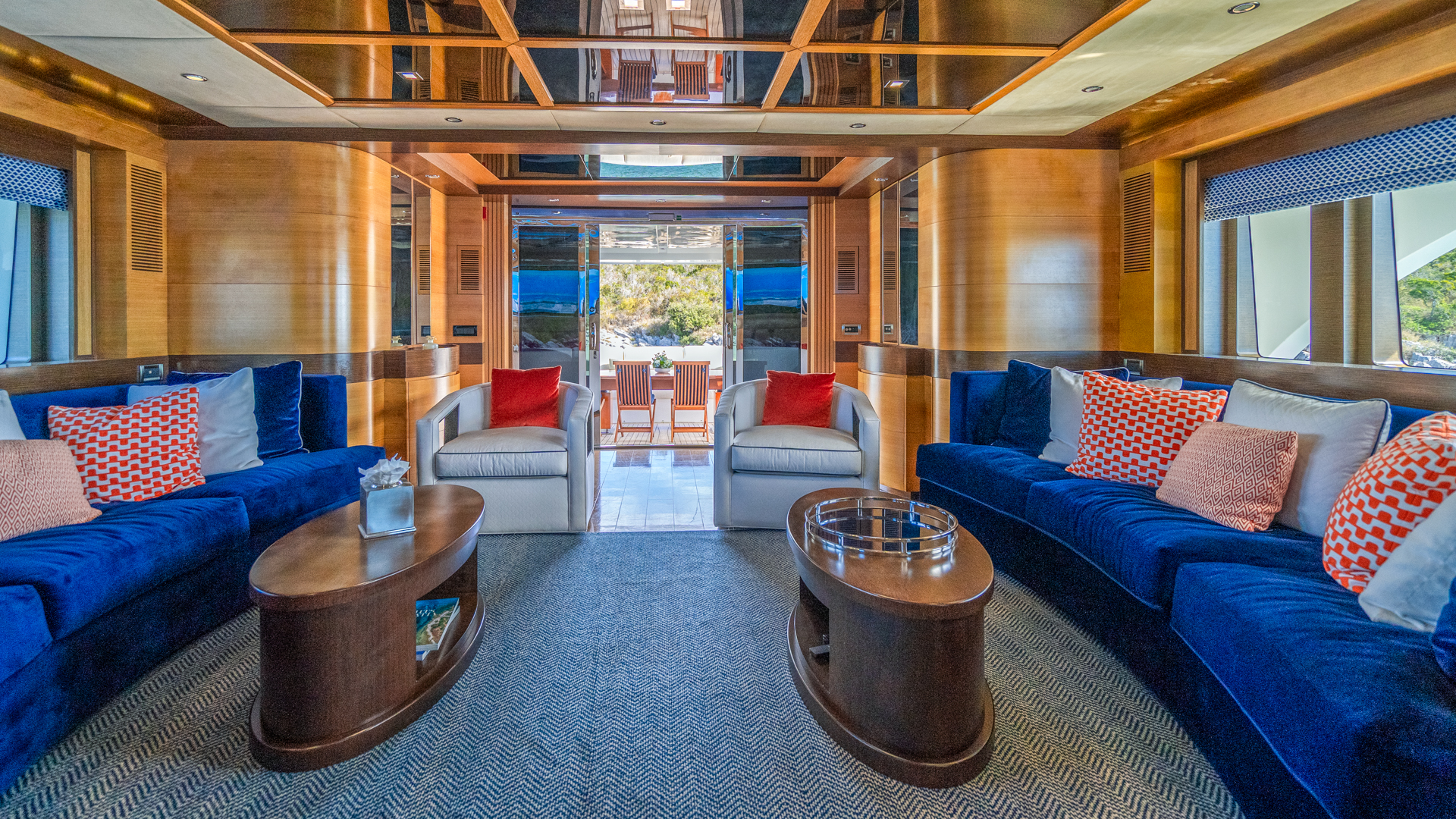 Motoryacht — photo 15