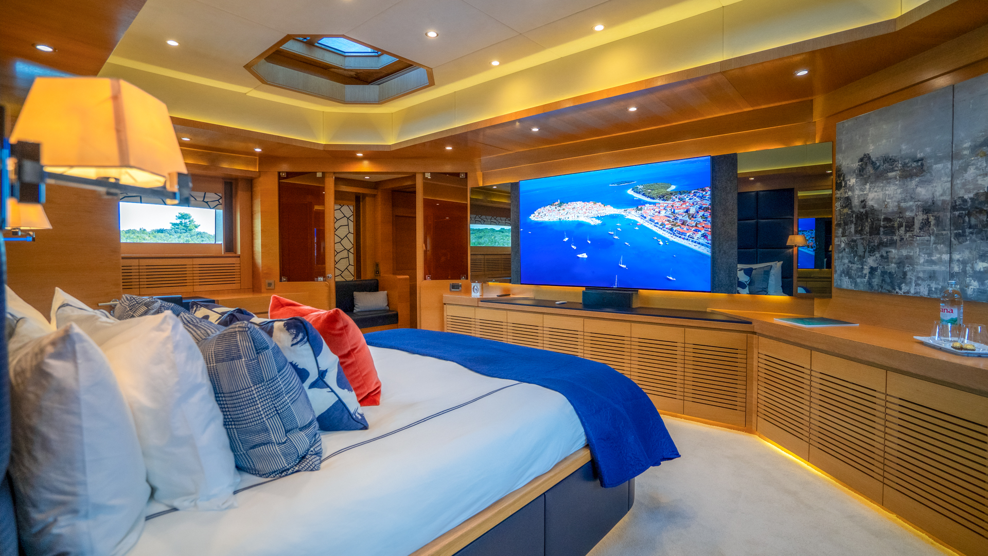 Motoryacht — photo 45