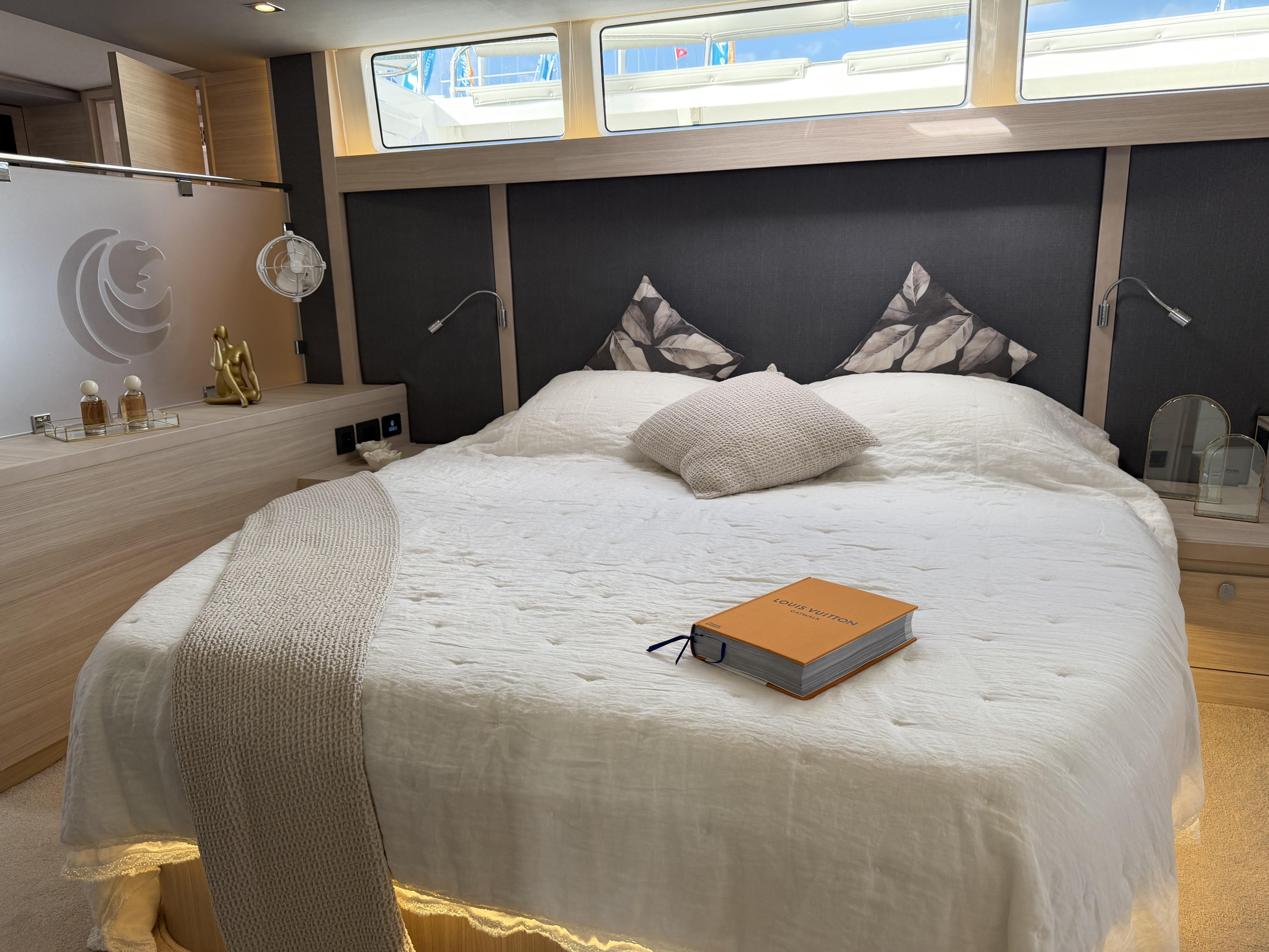 Aquila 50 Yacht — photo 6