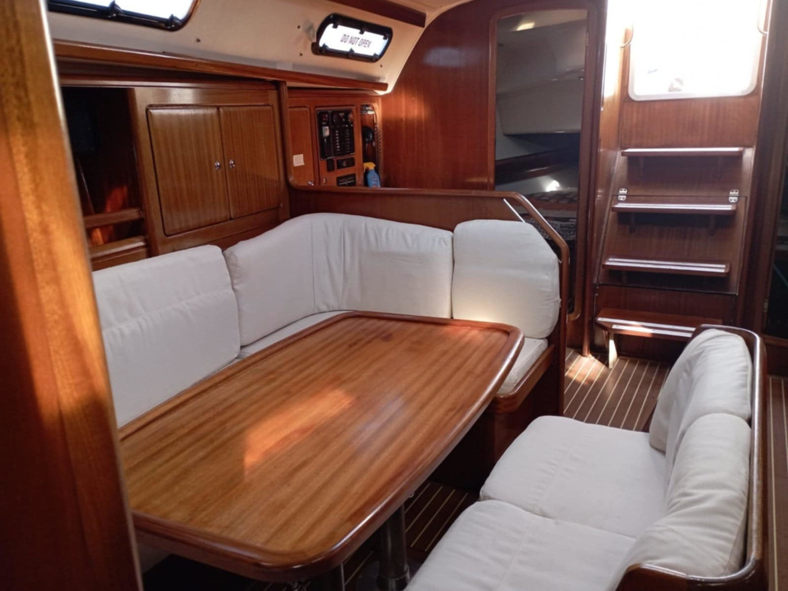 Bavaria Cruiser 40 — photo 10