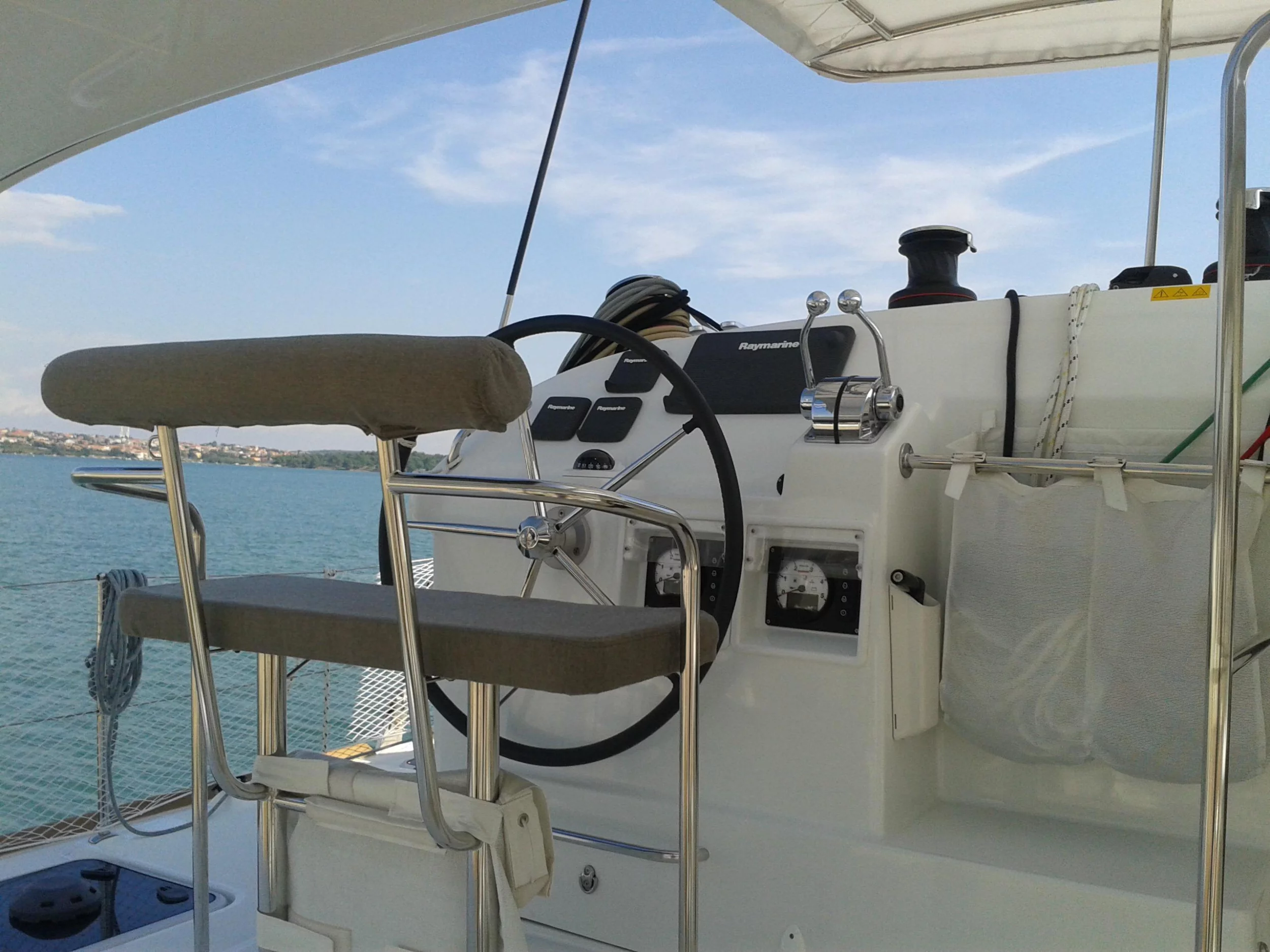 Lagoon 400 S2 (Evelina) photo - 17