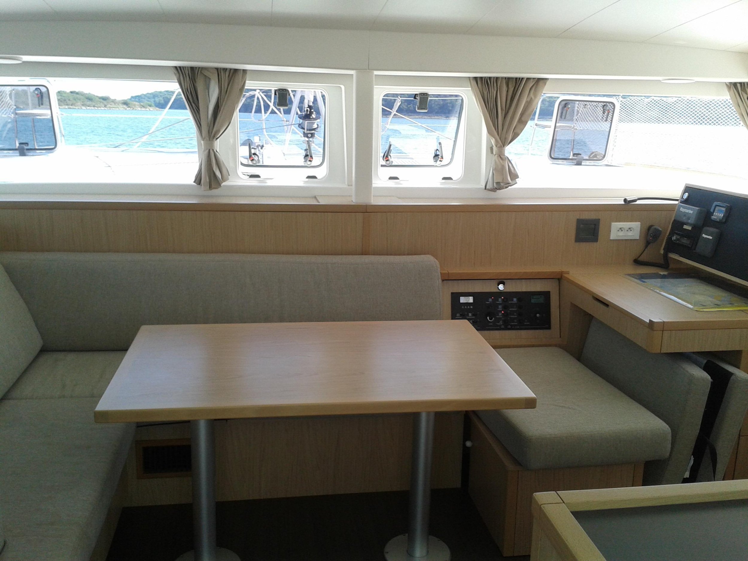 Photo #25 - Lagoon 400 S2 (Evelina) in Krk - 17208